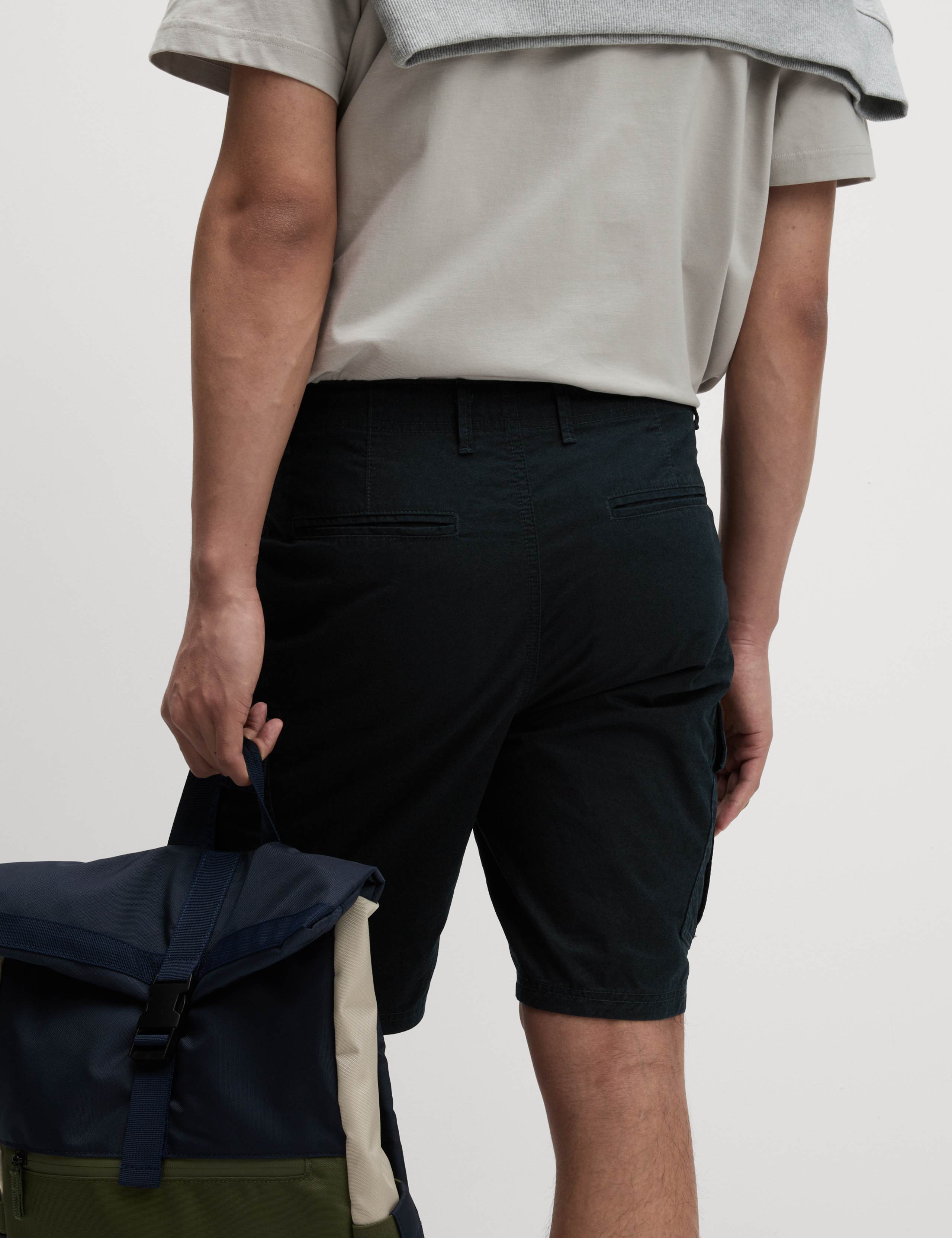 Pure Cotton Lightweight Cargo Shorts 4 of 4