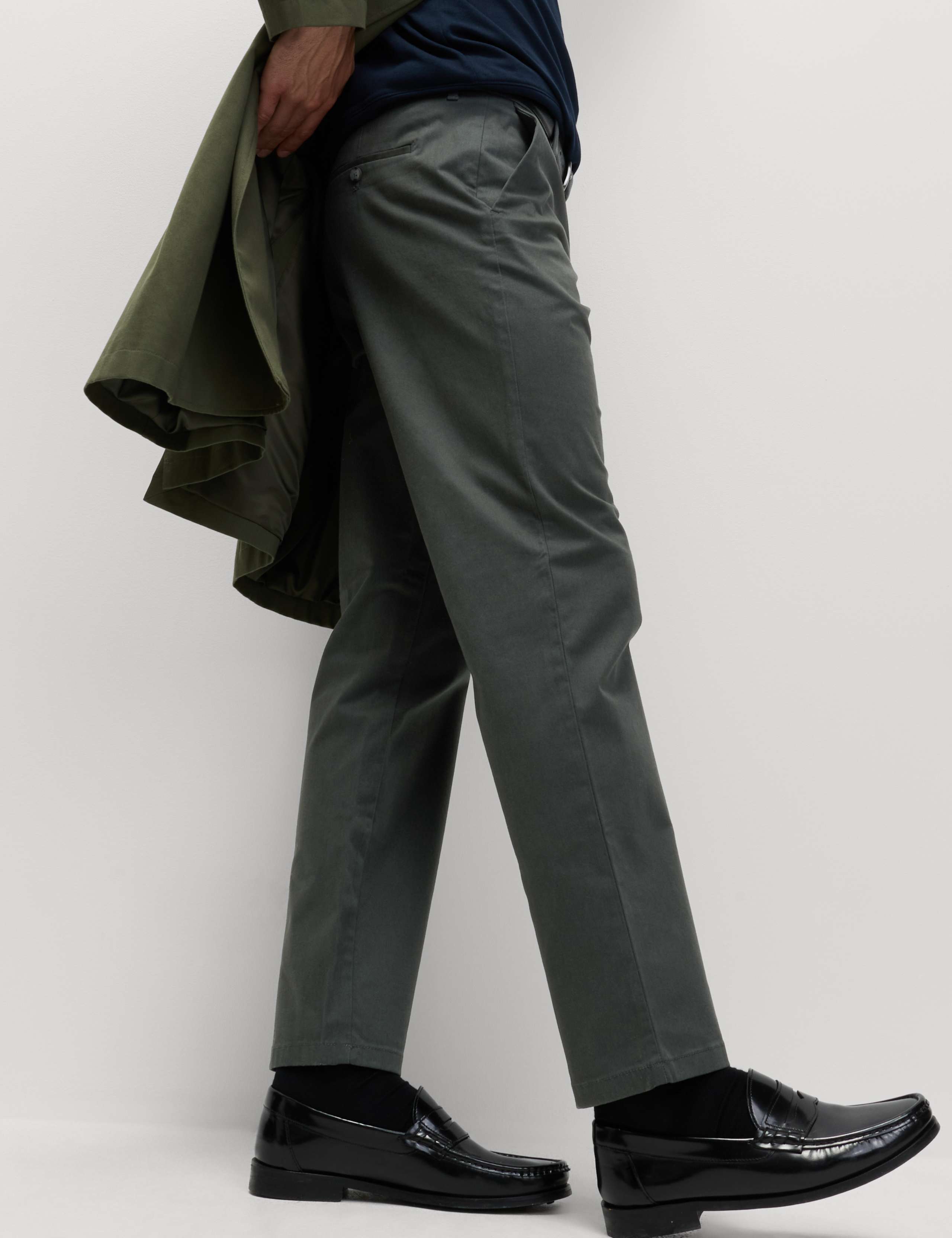 Regular Fit Stretch Chinos 3 of 7