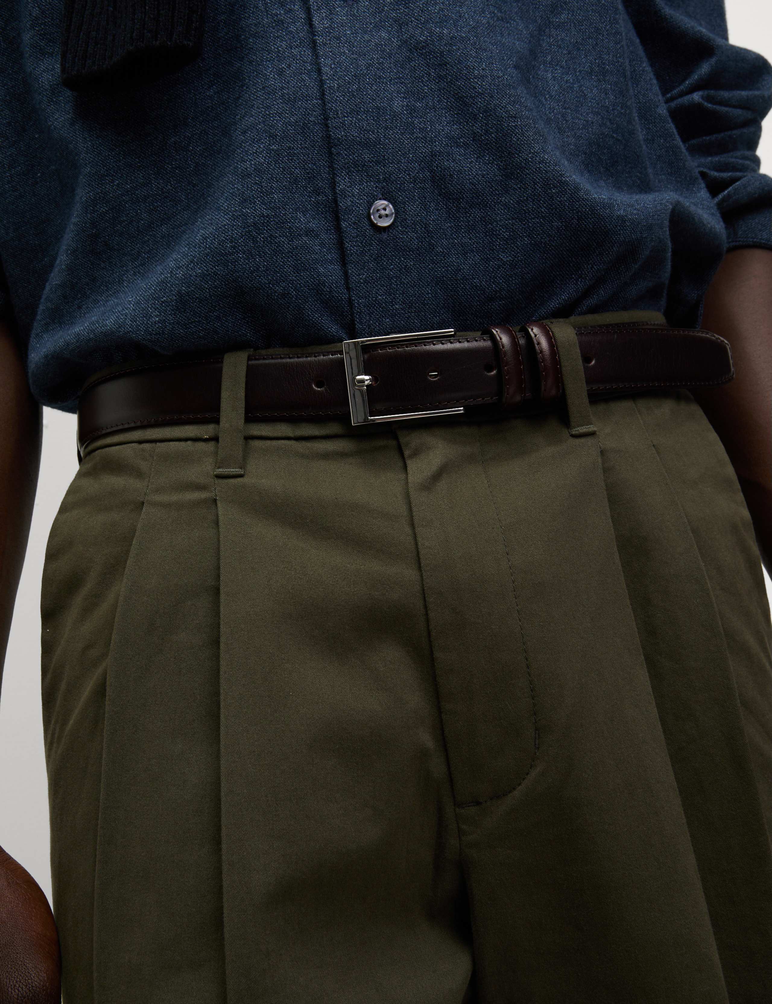 Tapered Fit Twin Pleat Stretch Chinos 6 of 7
