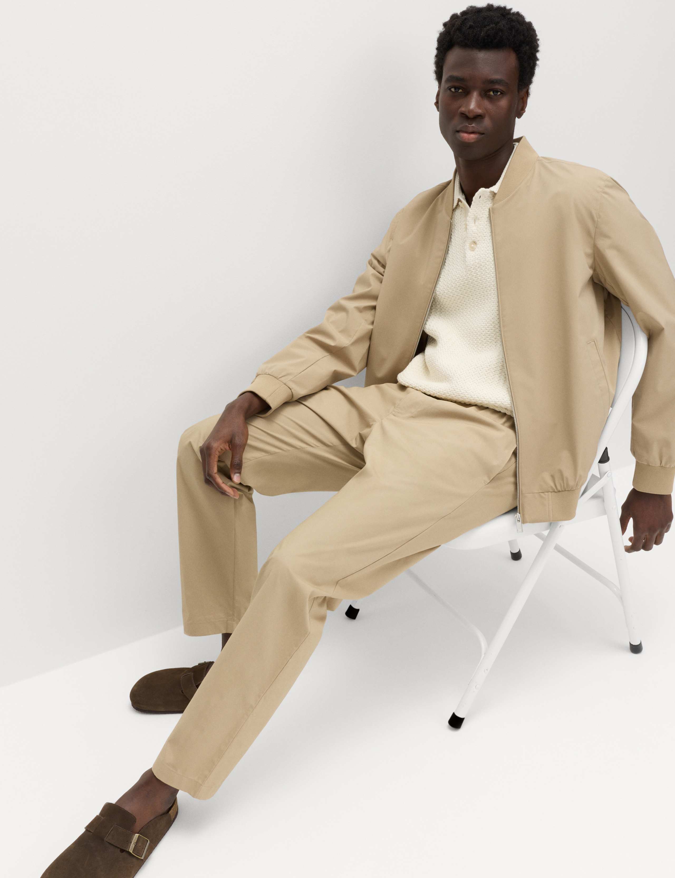 Loose Tapered Fit Lightweight Trousers 7 of 7