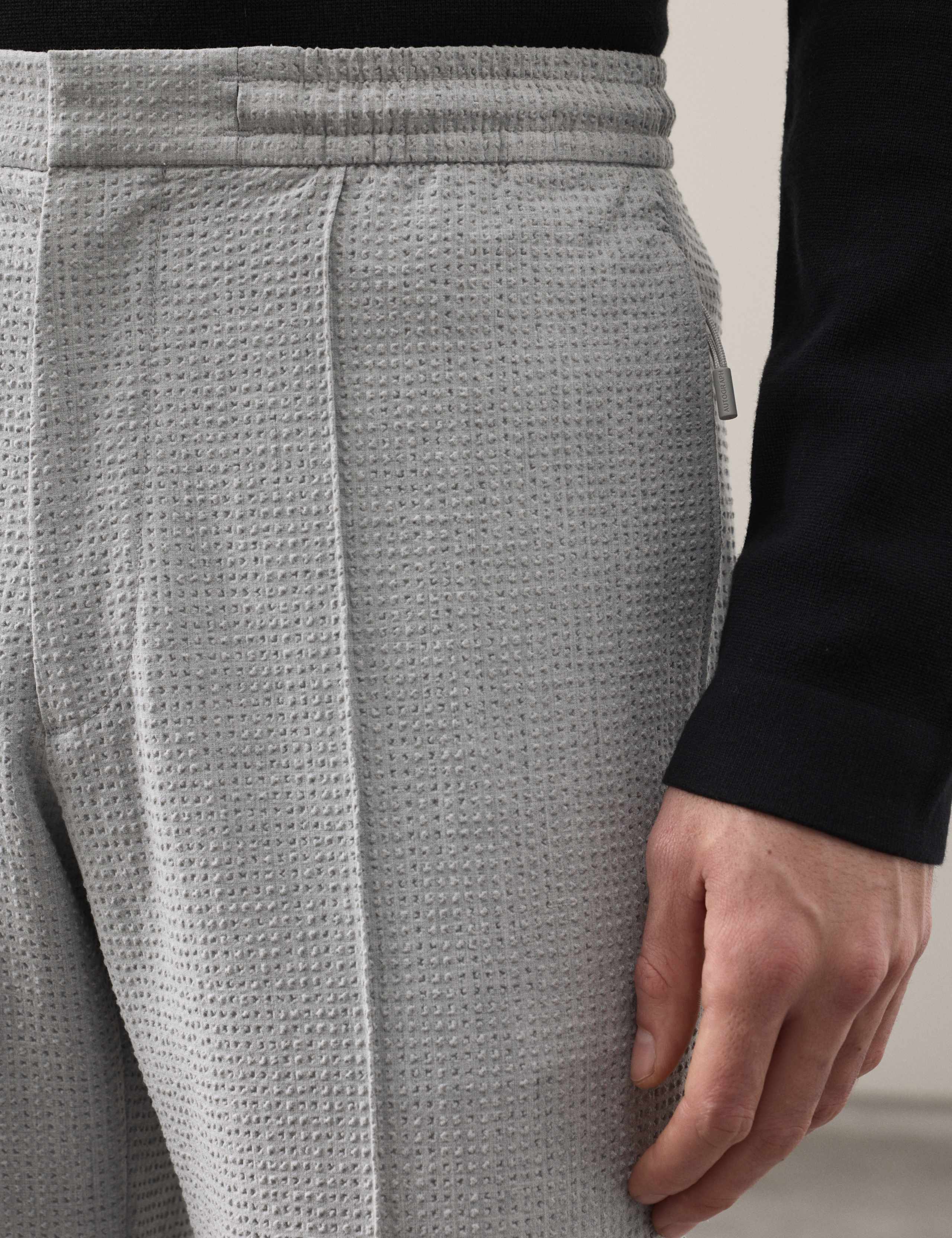 Tapered Fit Seersucker Joggers 4 of 6