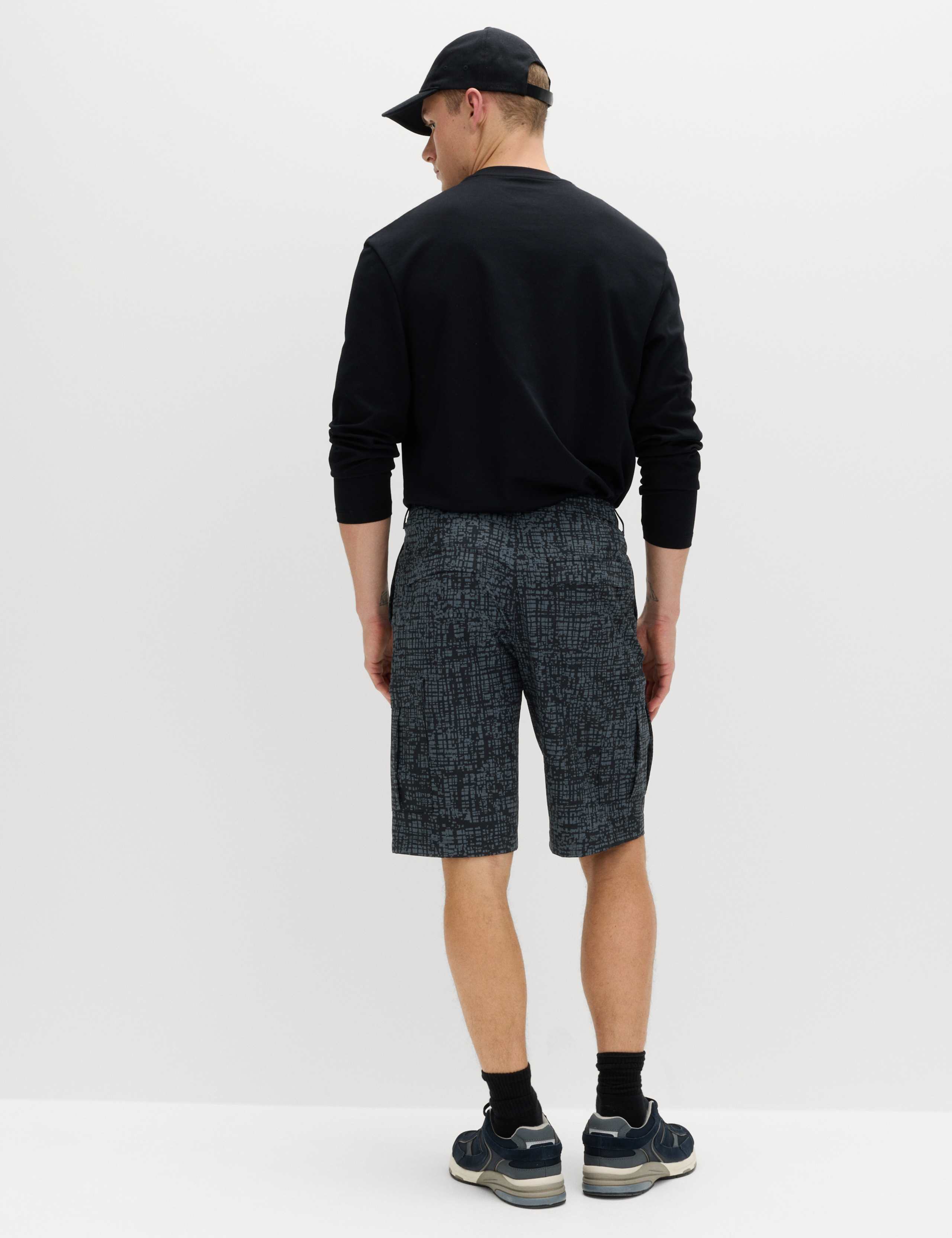 Straight Fit Cargo Shorts 5 of 6