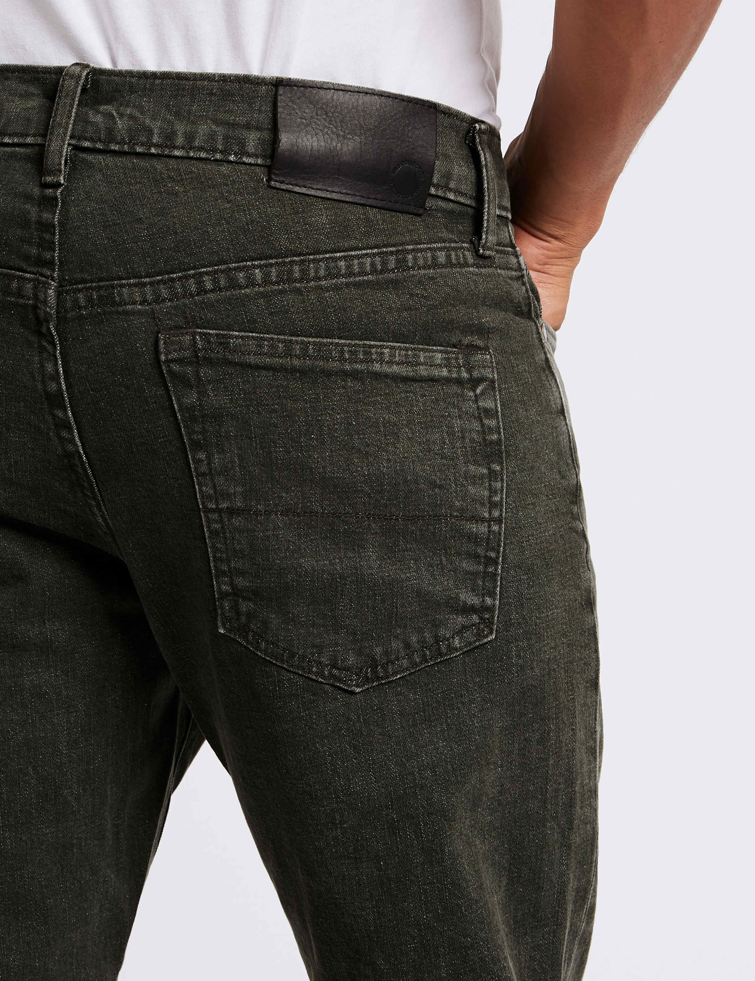 Regular Fit Stretch Jeans with Stormwear™ 5 of 6