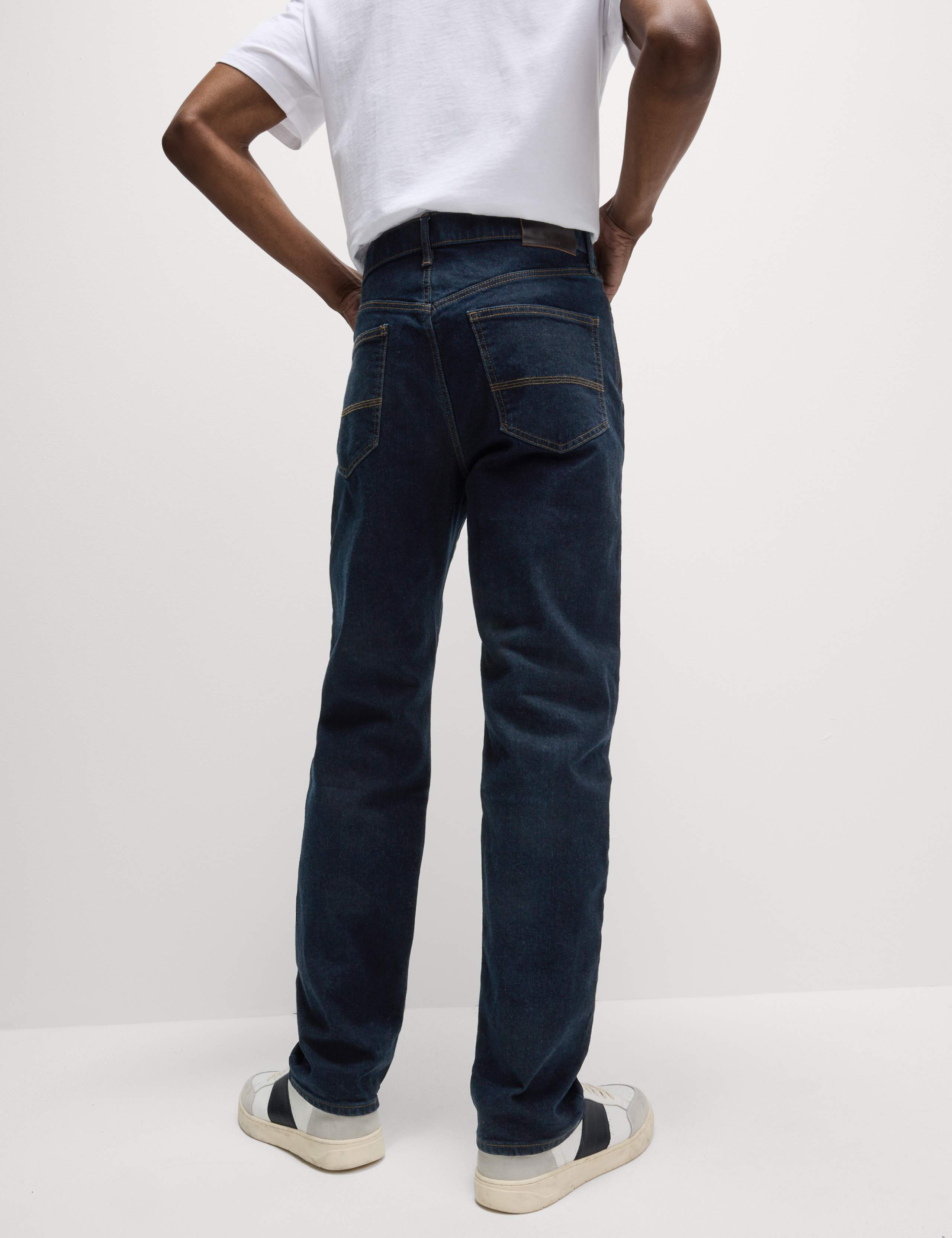 Straight Fit Jeans with Stormwear™ 6 of 6
