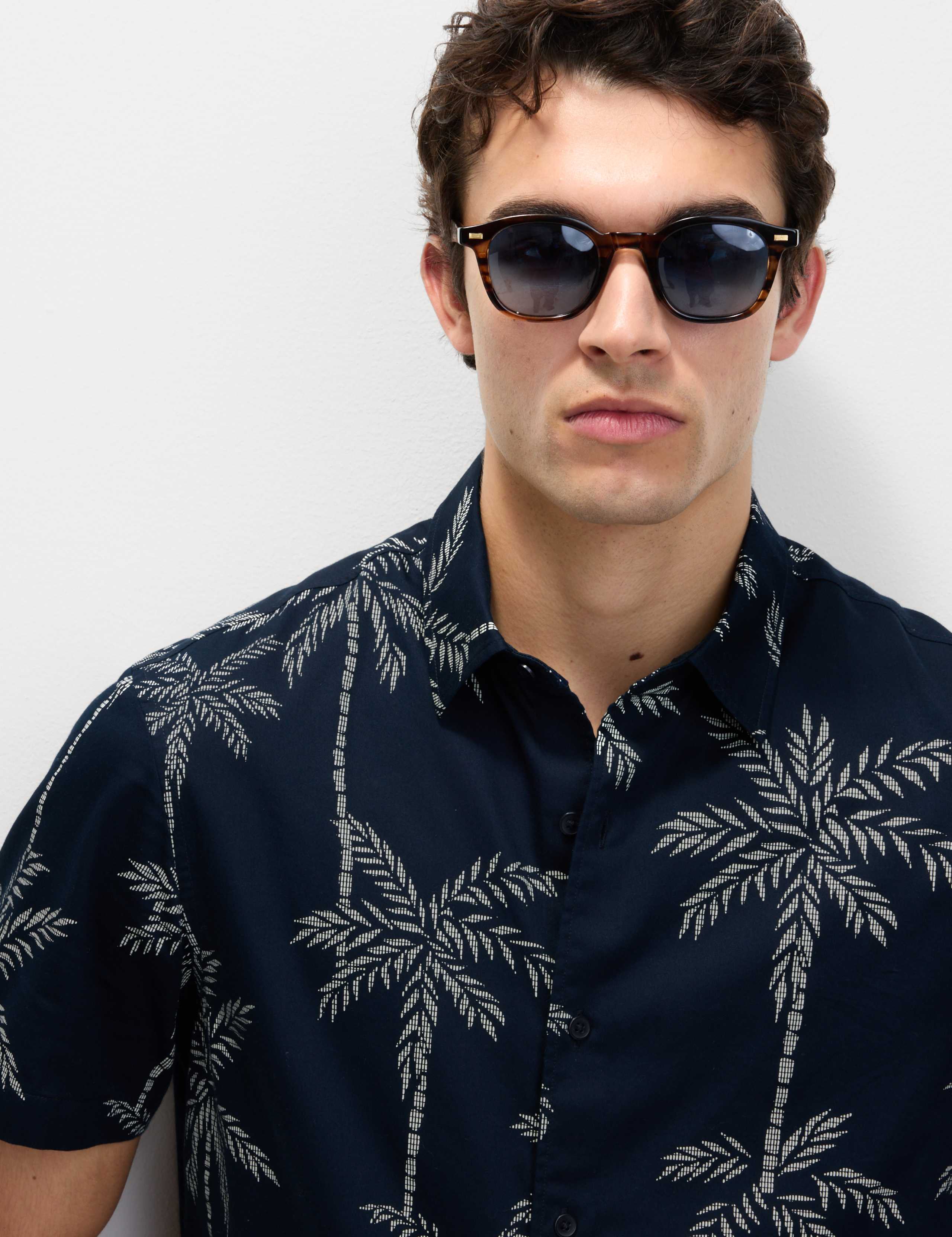 Pure Cotton Hawaiian Shirt 3 of 5