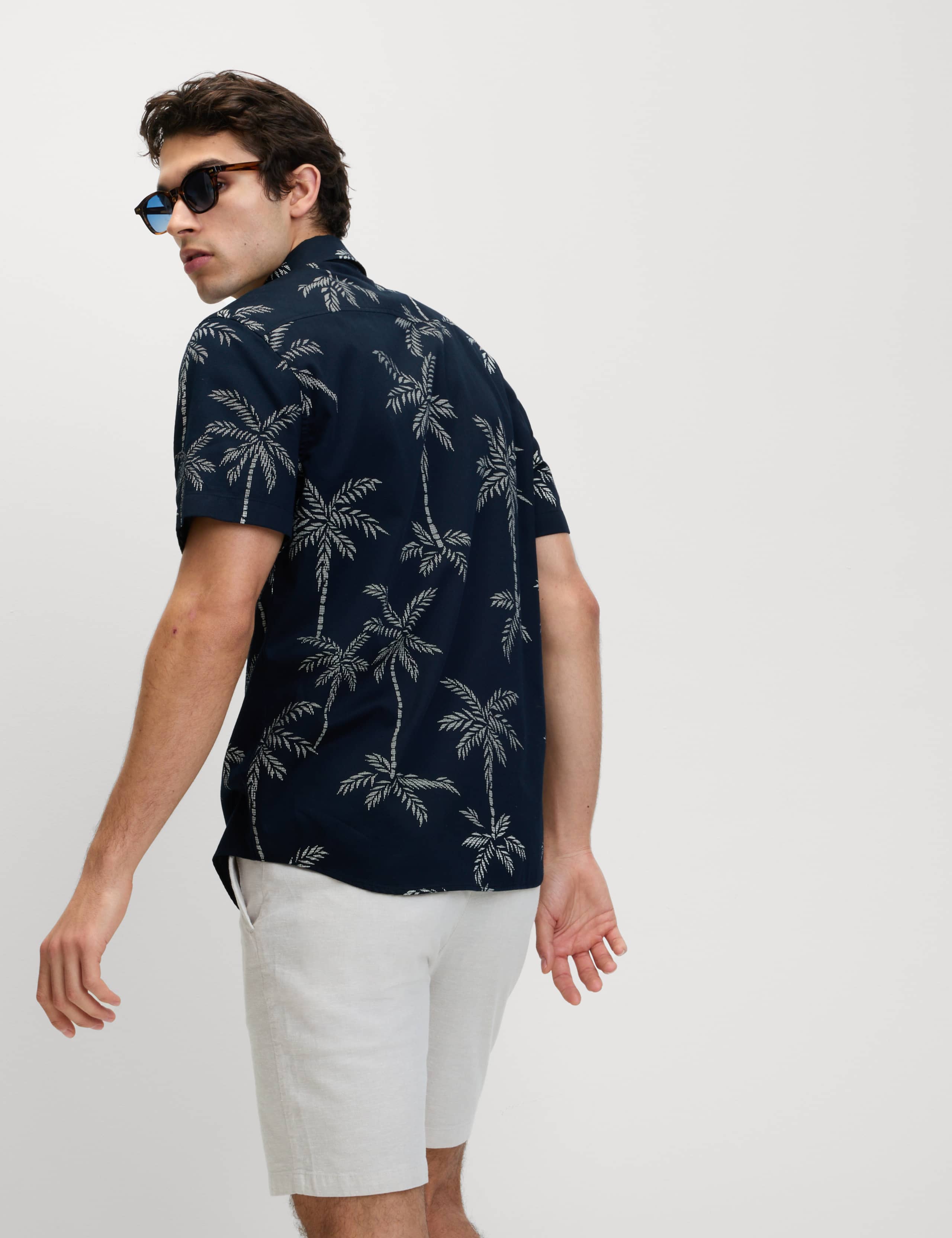 Pure Cotton Hawaiian Shirt 4 of 5