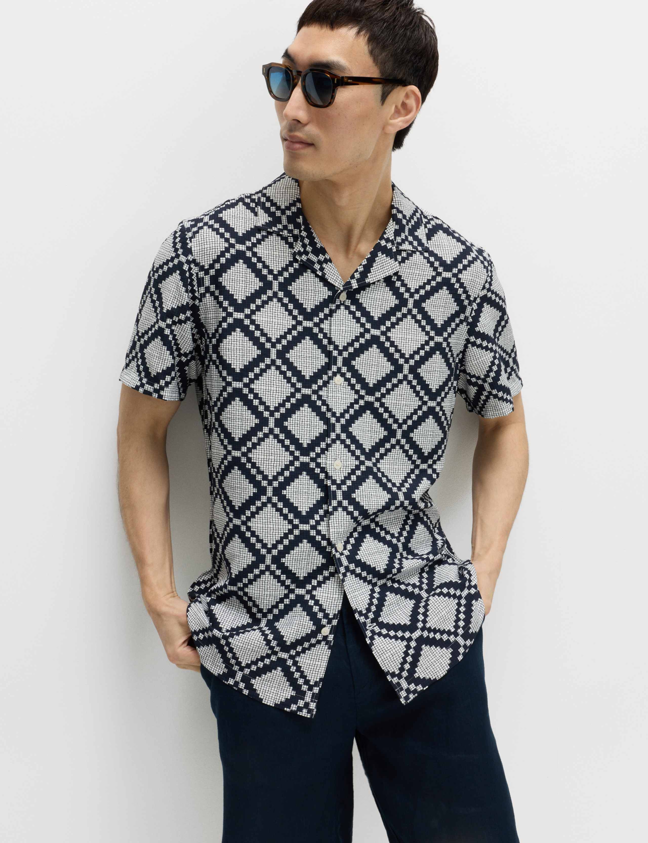 Regular Fit Short Sleeve Shirt 1 of 6