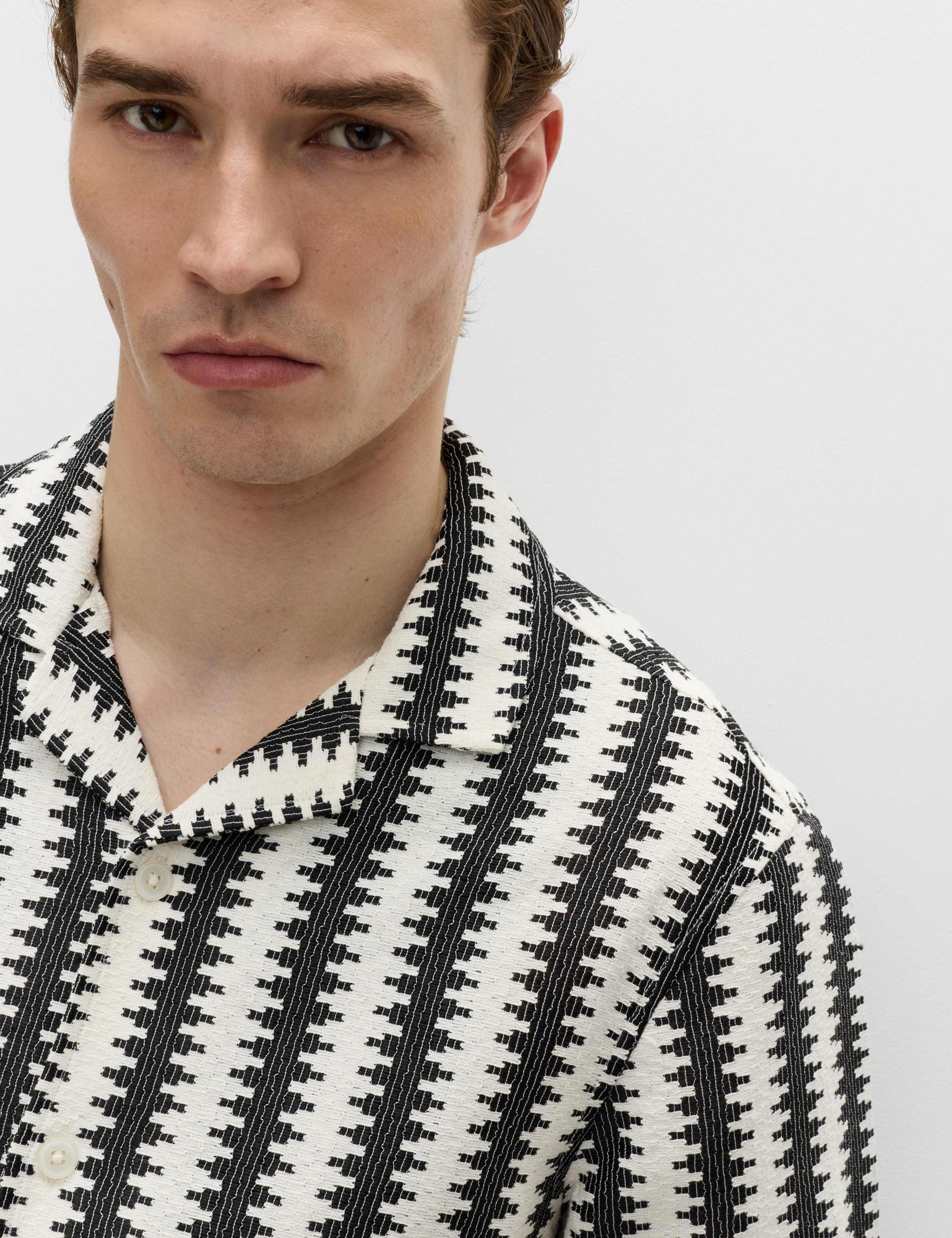 Regular Fit Cotton Blend Short Sleeve Shirt 3 of 6