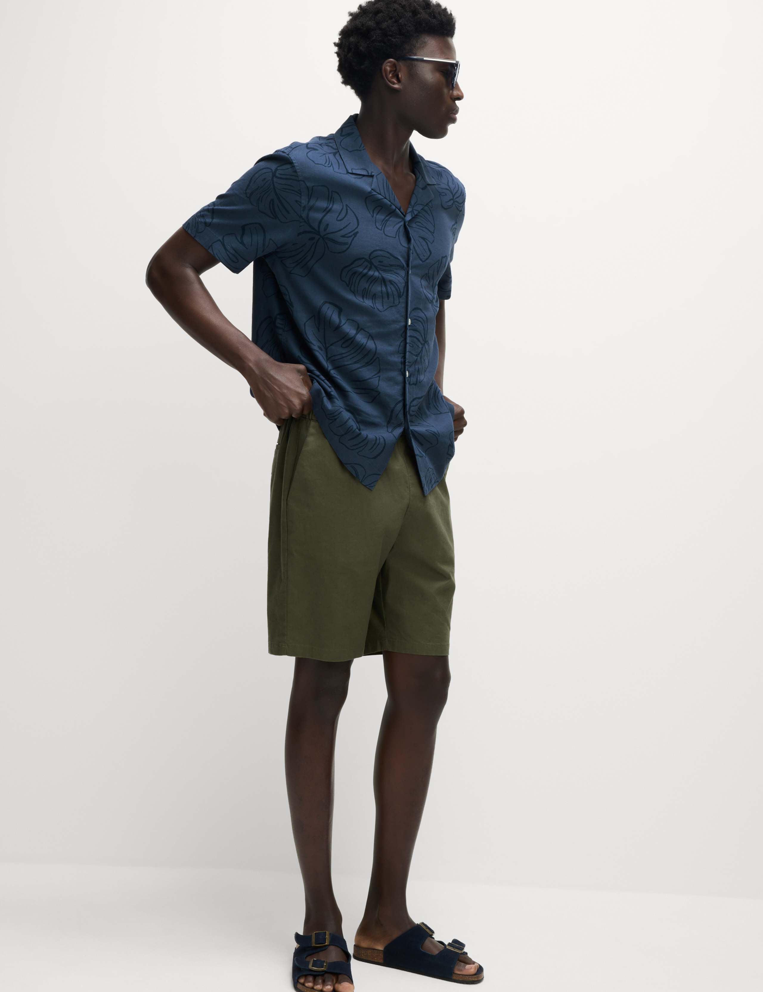 Regular Fit Linen Rich Short Sleeve Print Shirt 3 of 5
