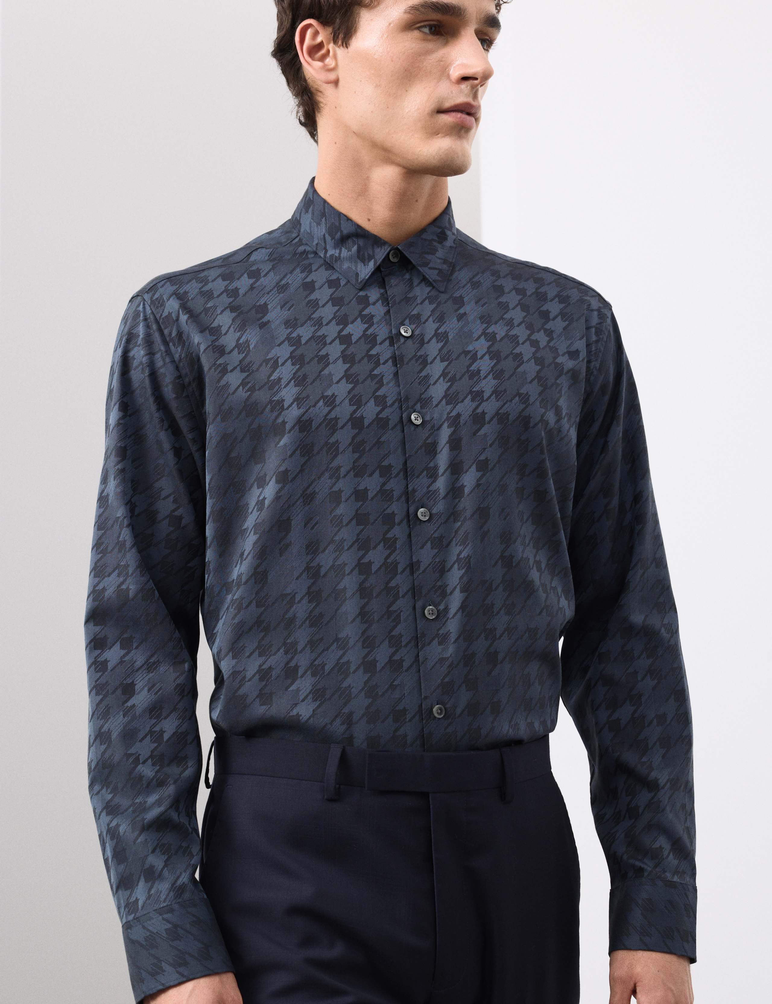 Regular Fit Cotton Rich Houndstooth Shirt 1 of 7