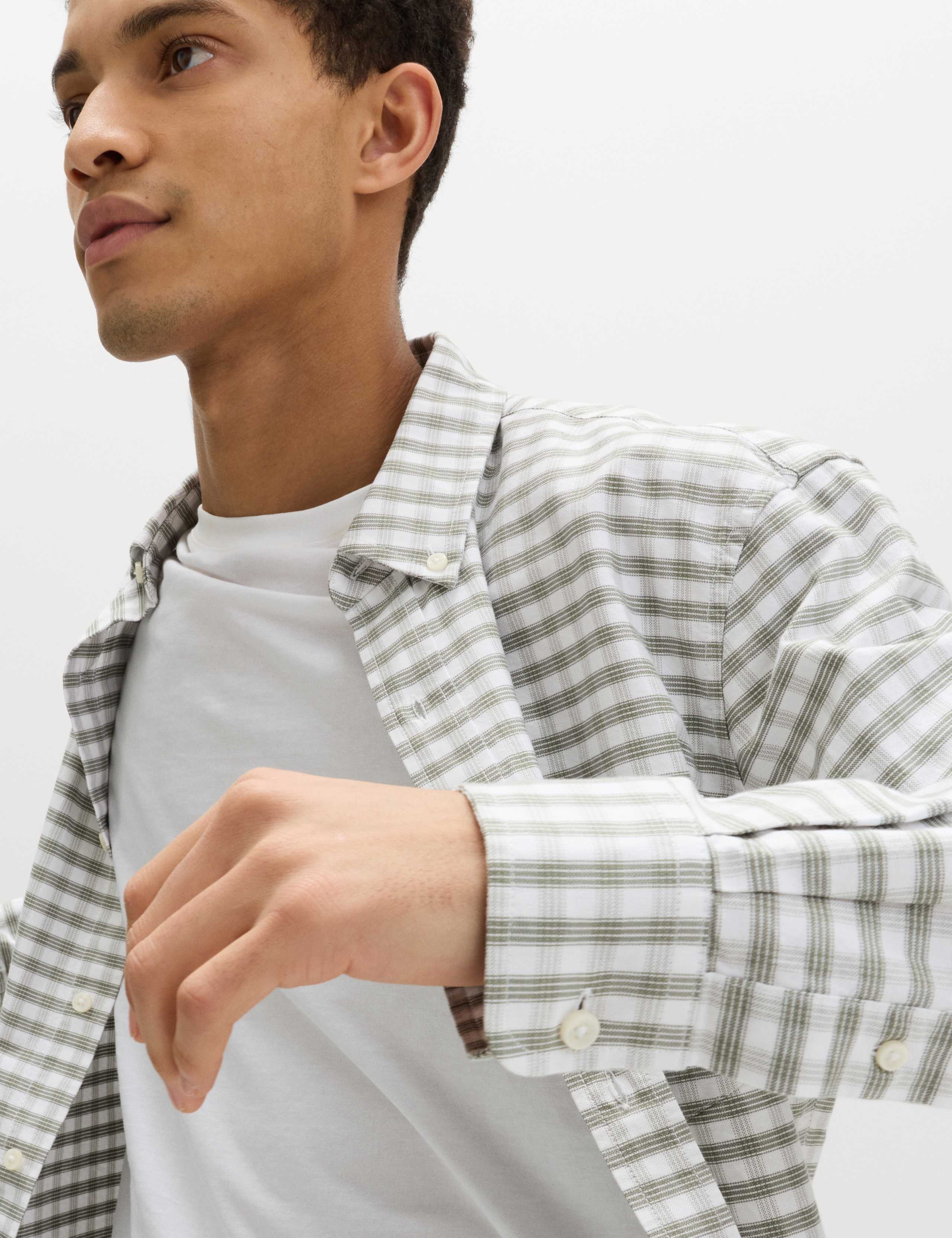 The Ultimate Regular Fit Pure Cotton Oxford Shirt 3 of 6