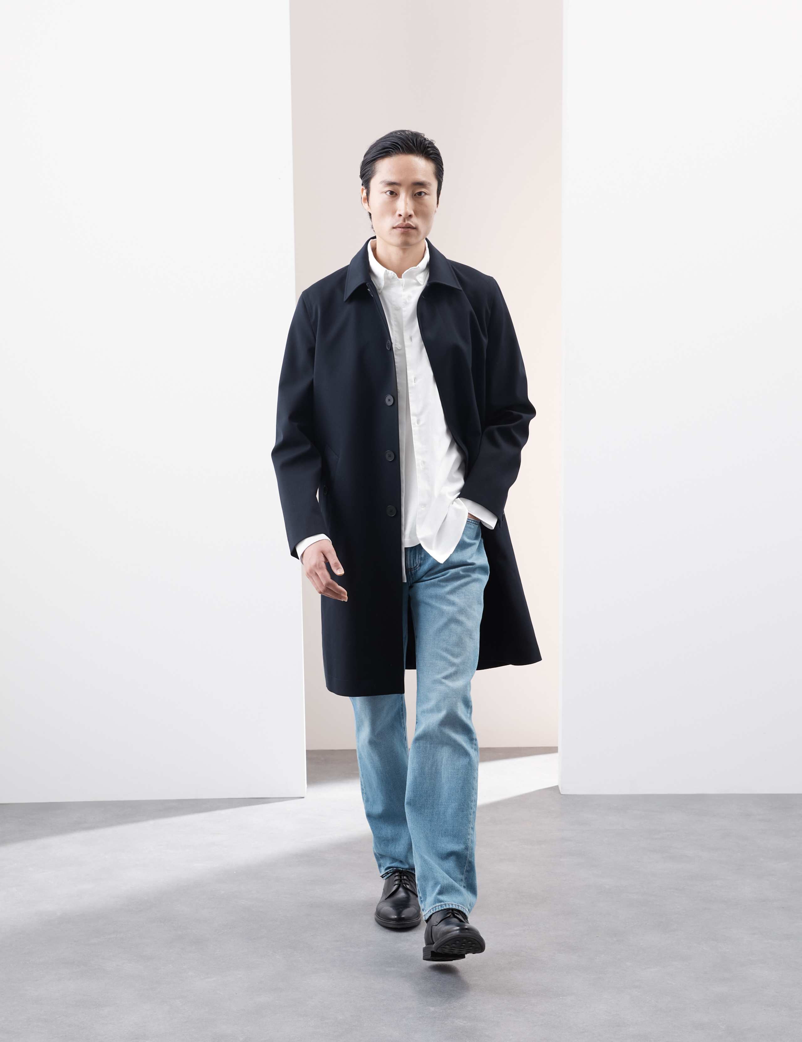 Slim Fit Cotton Rich Oxford Shirt 5 of 6