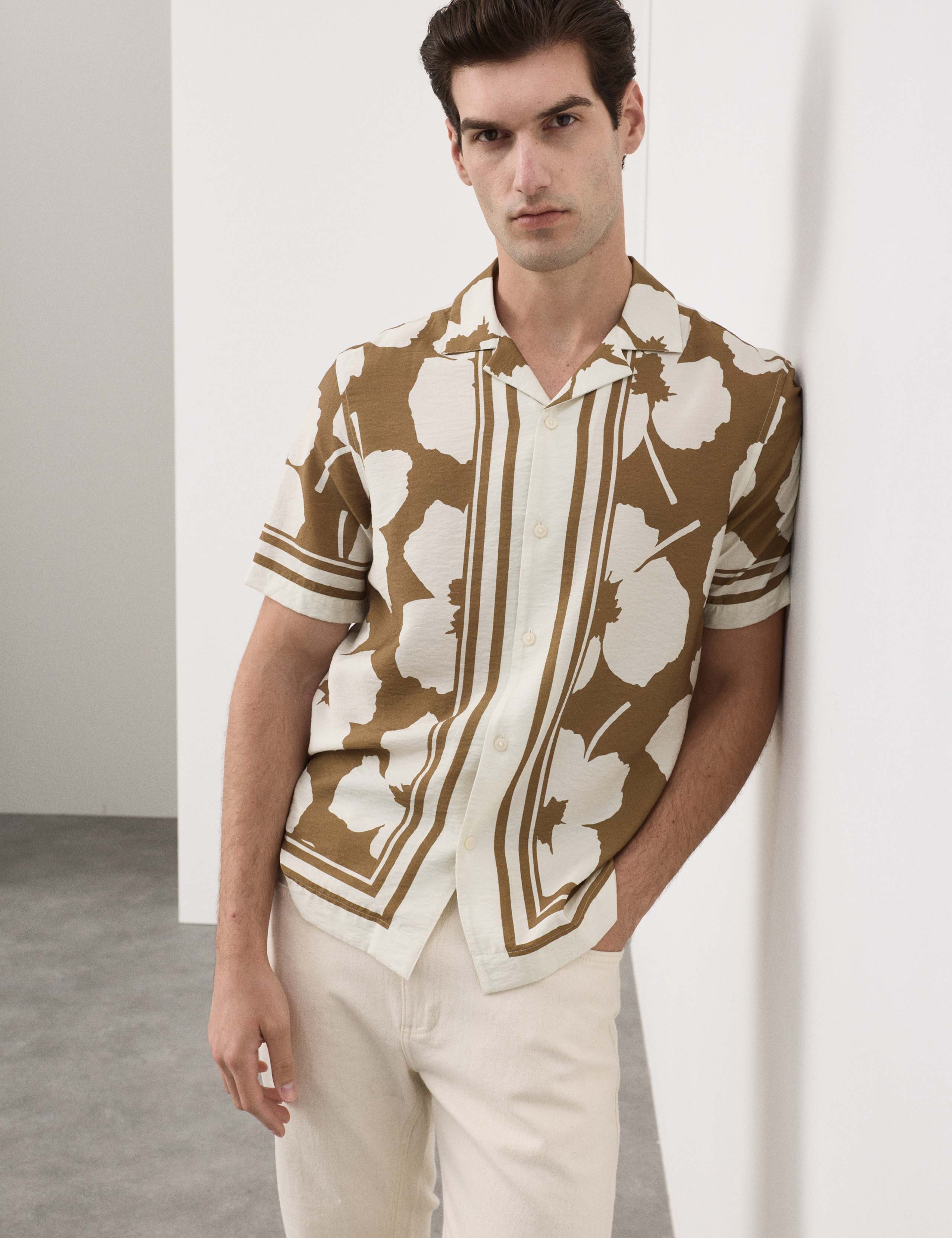 Floral Short Sleeve Shirt 5 of 7