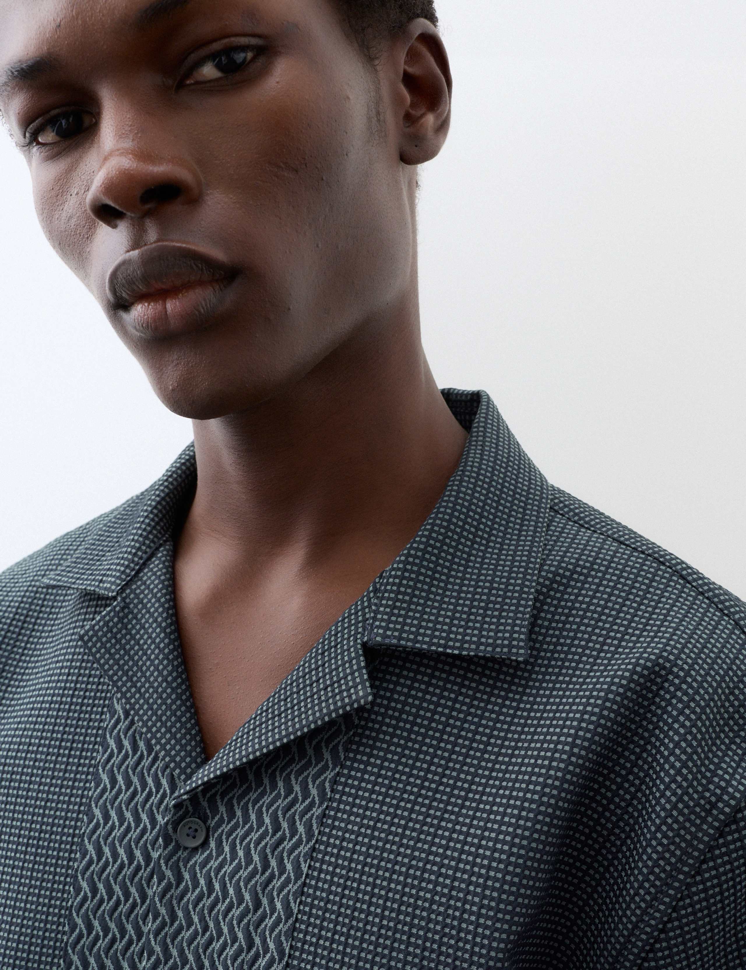 Geometric Jacquard Short Sleeve Shirt 7 of 7