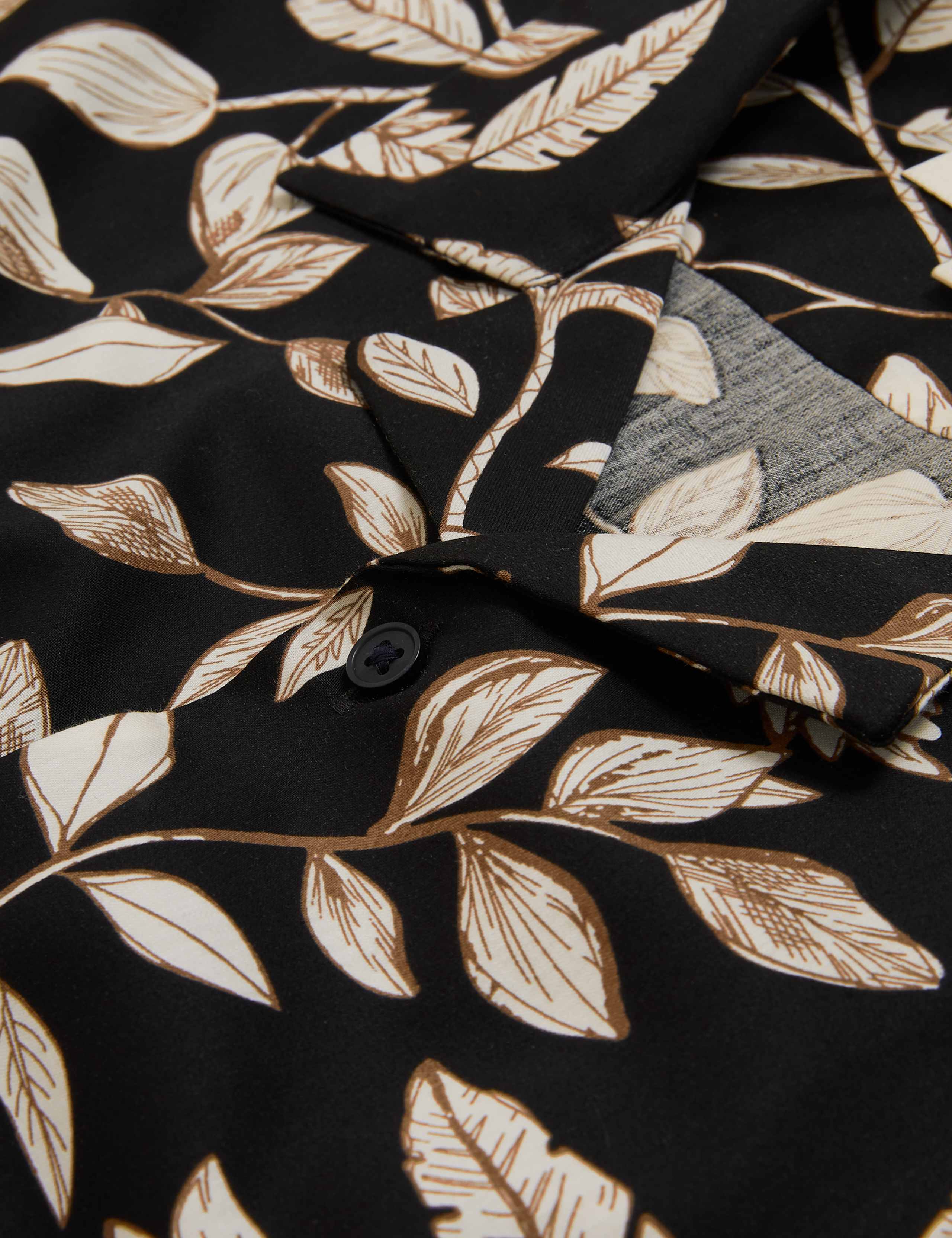 Cotton Leaf Print Cuban Collar Shirt 7 of 8