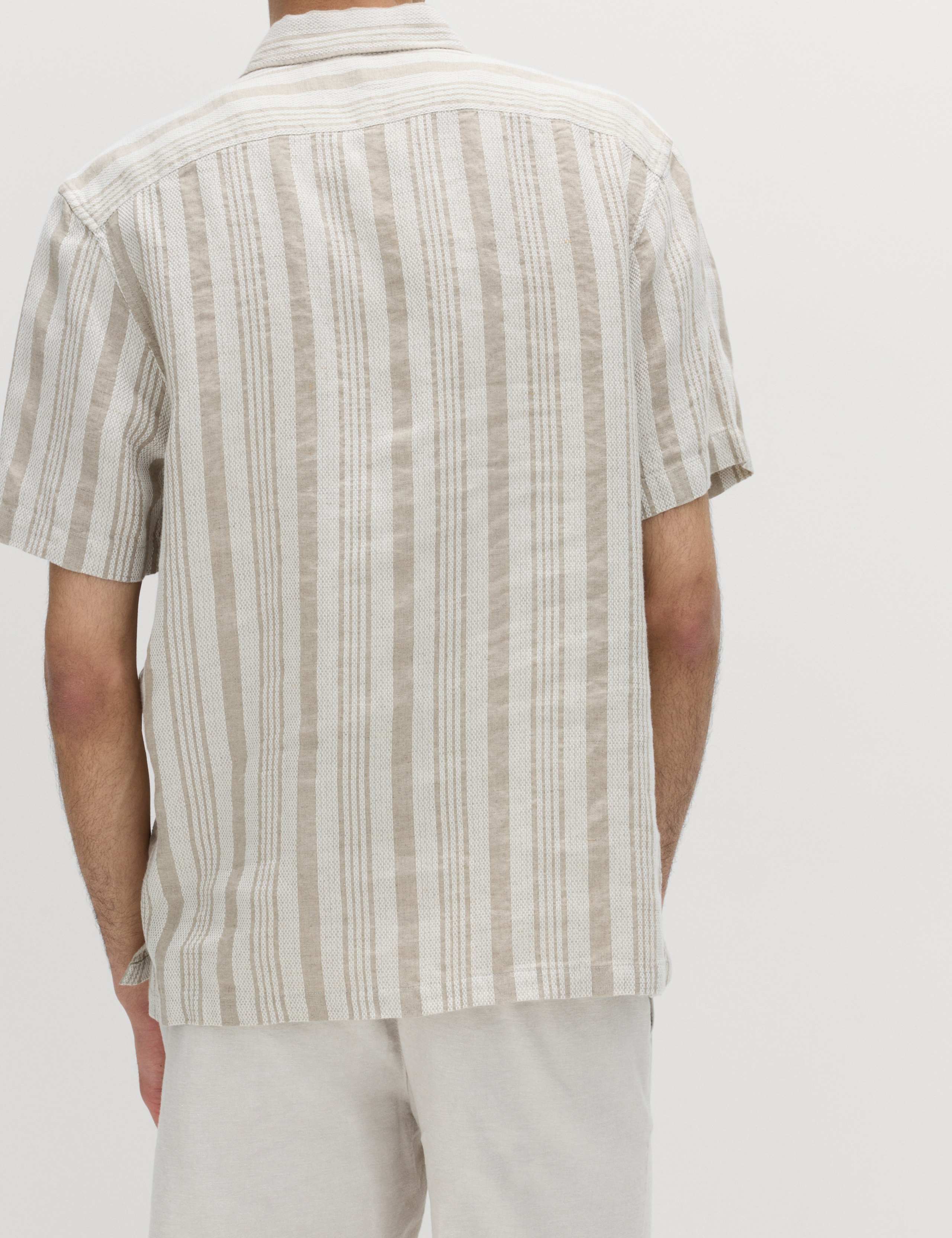 Linen Rich Striped Short Sleeve Shirt 4 of 5