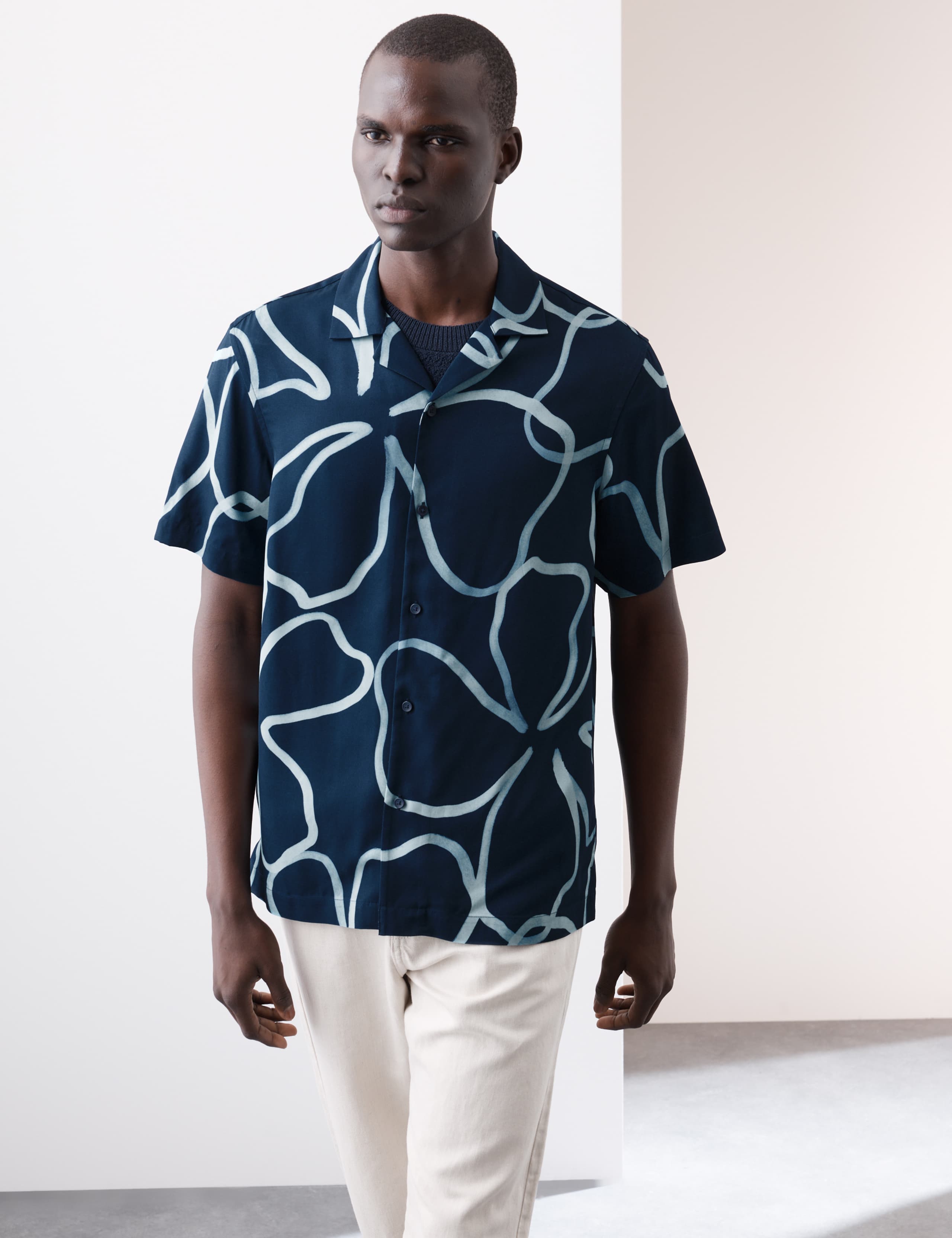 Regular Fit Floral Shirt 7 of 7