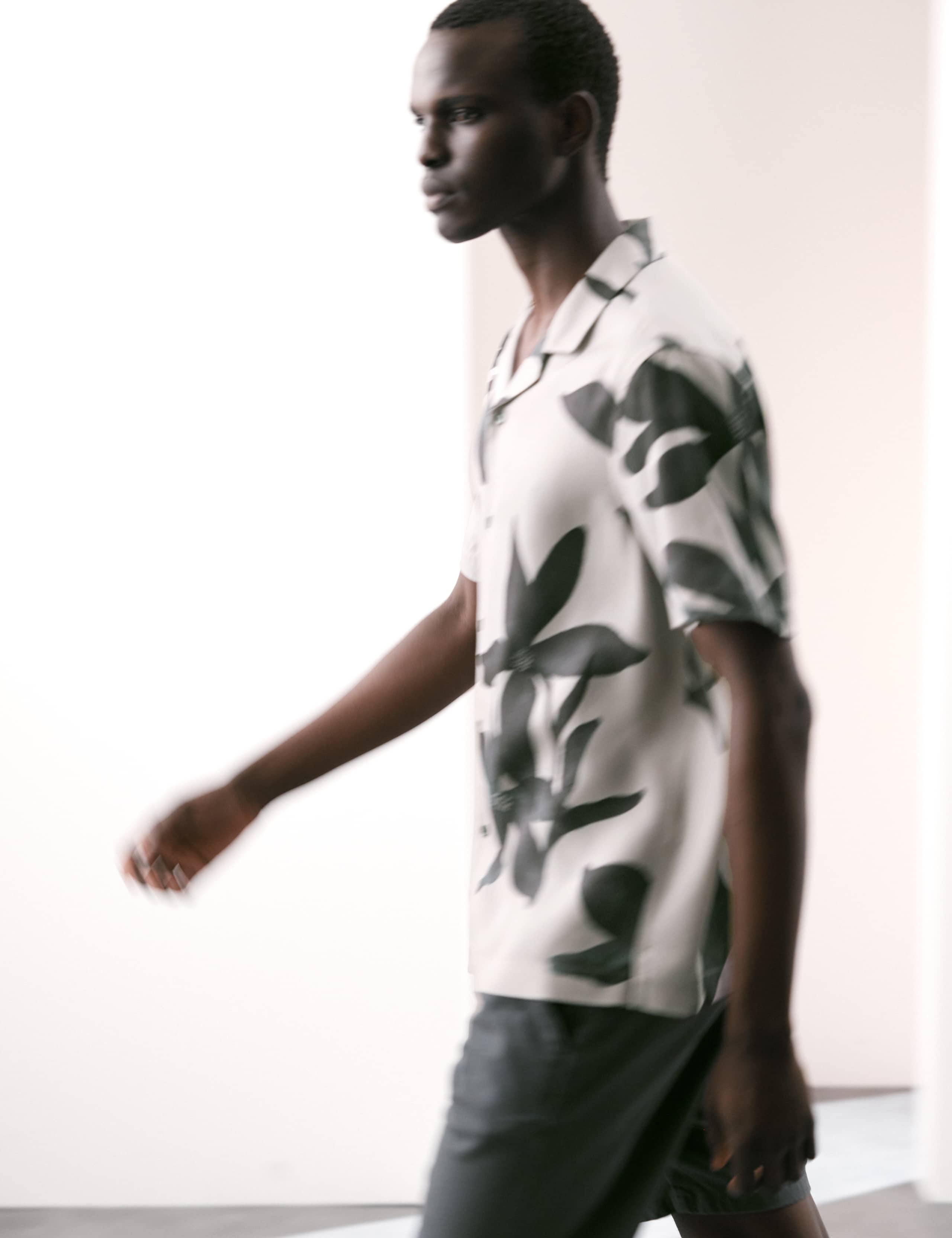 Short Sleeve Shirt 3 of 7