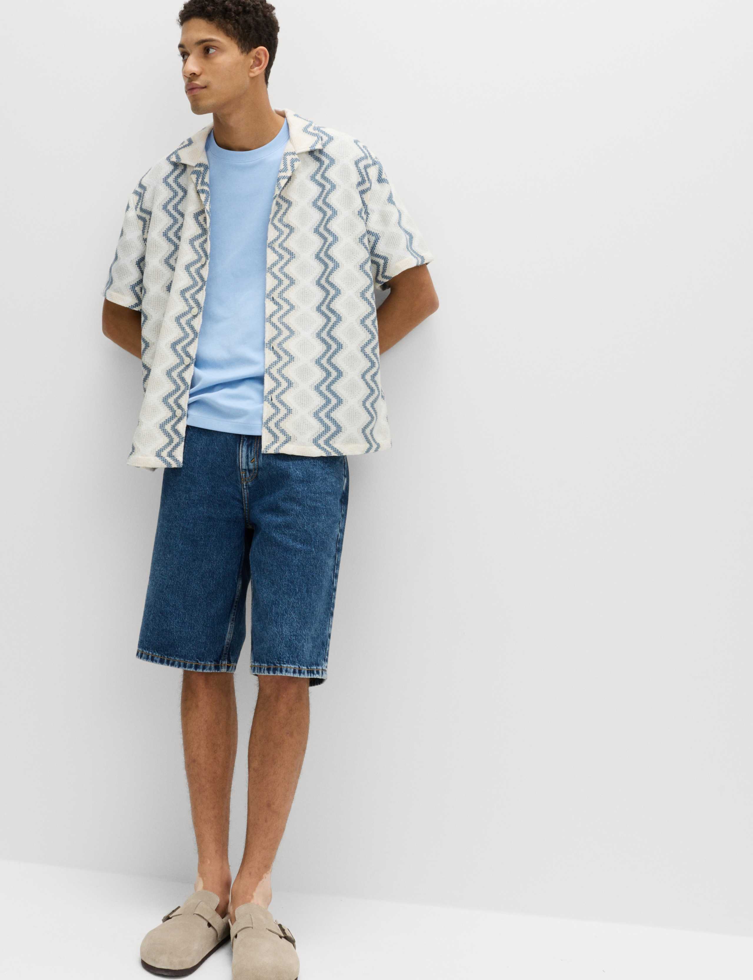 Cotton Blend Ultimate Performance T-Shirt 3 of 5