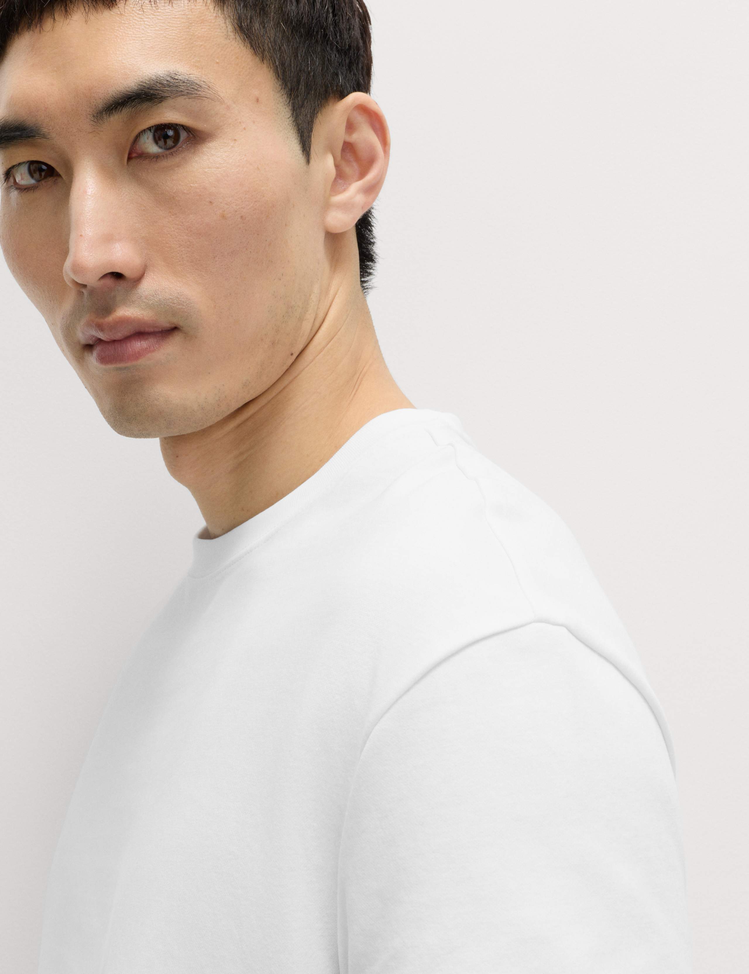 Cotton Blend Ultimate Performance T-Shirt 3 of 6