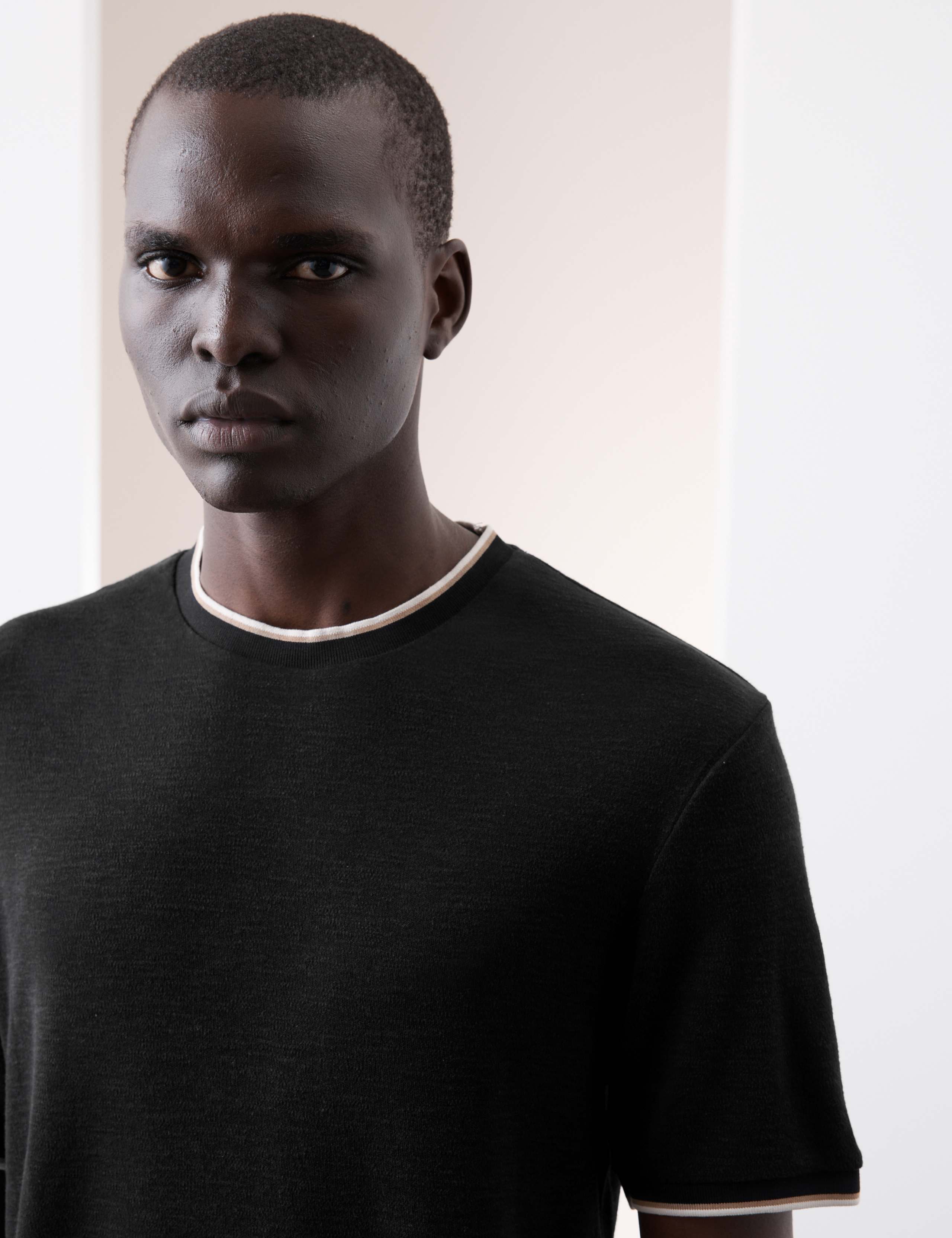 Linen Blend Crew Neck T-Shirt 4 of 6