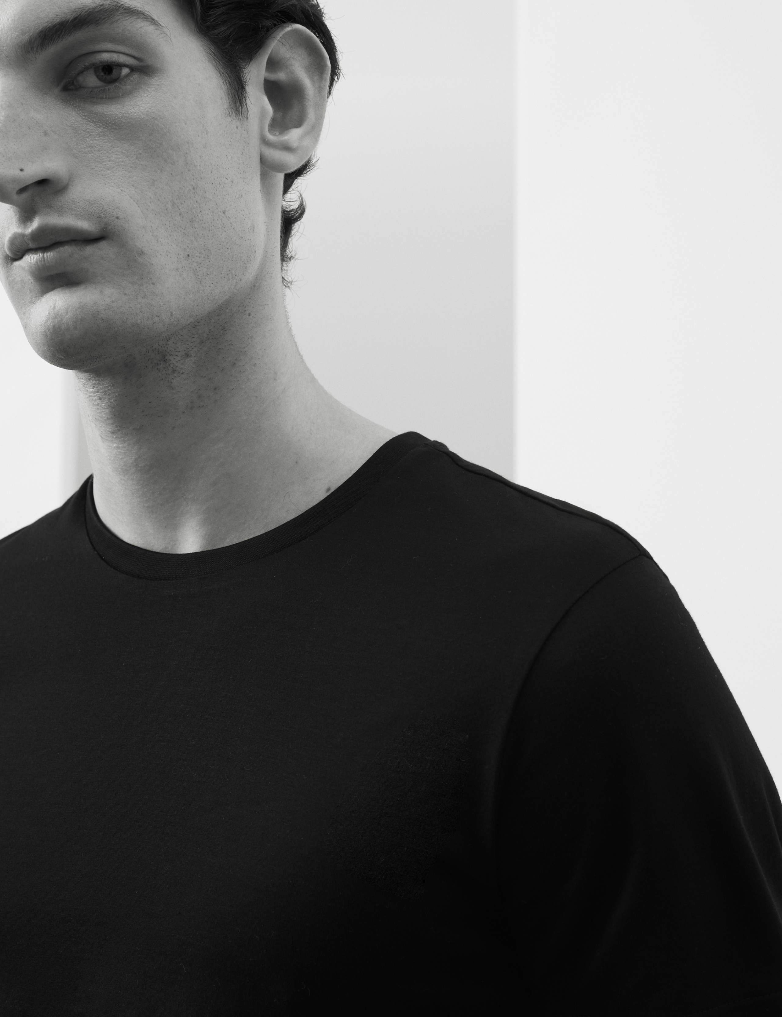 Pure Supima® Cotton Slim Fit Crew Neck T Shirt 4 of 6