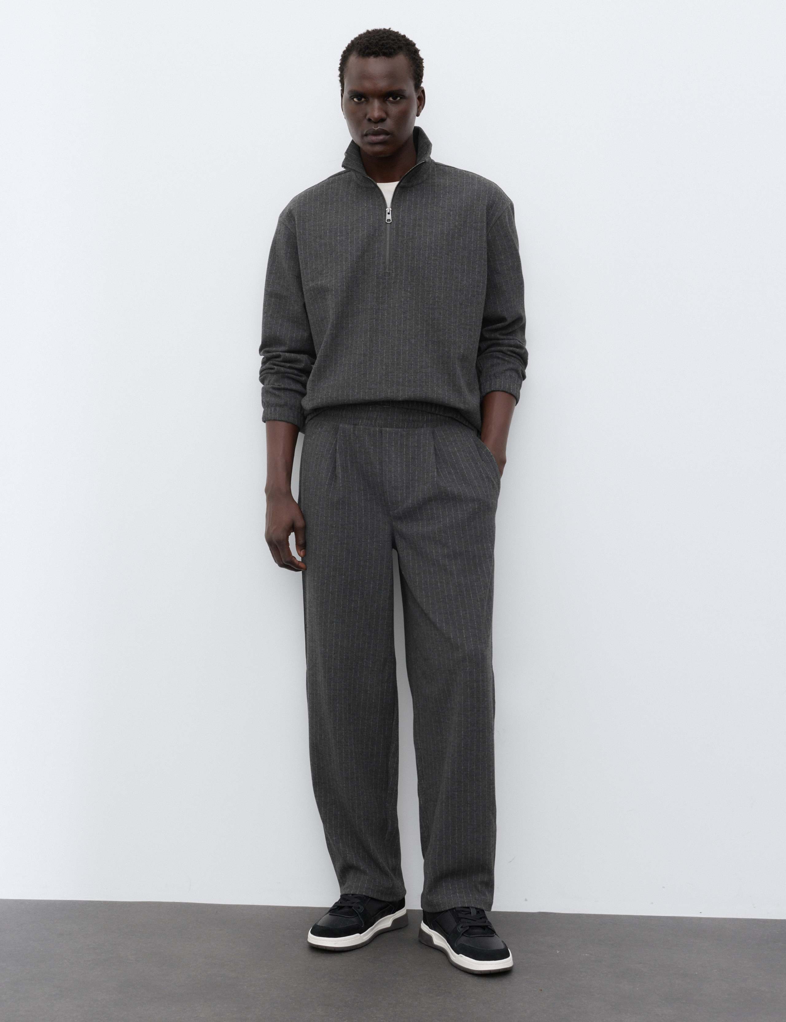 Striped Pleated Barrel Leg Joggers 4 of 7
