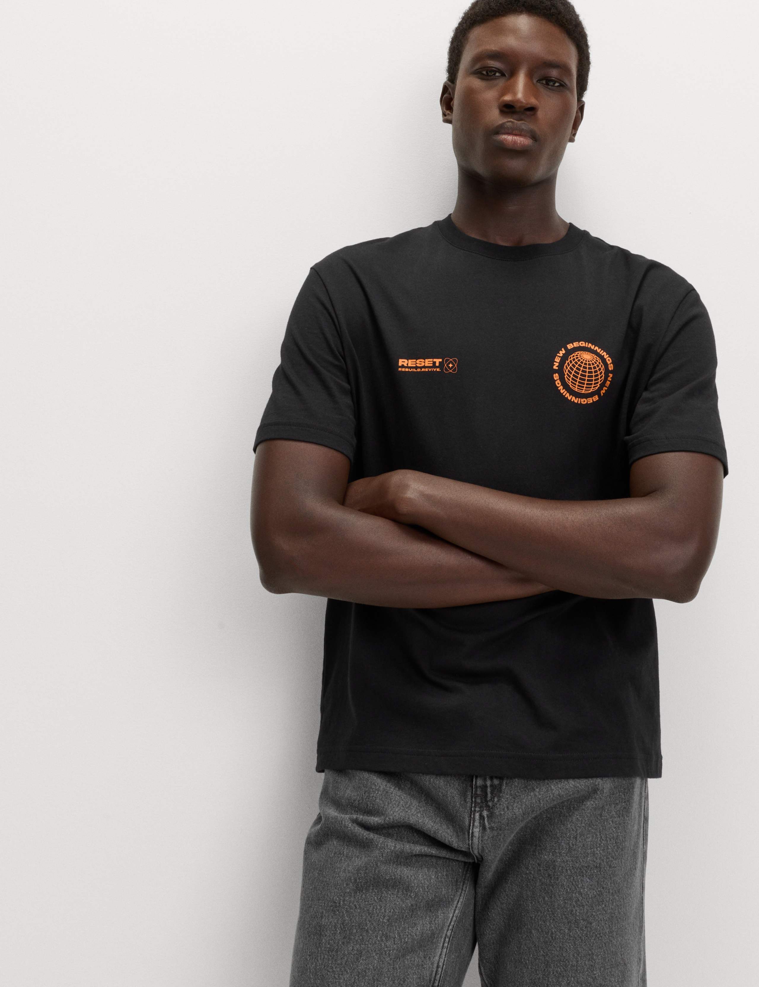 Pure Cotton Graphic T-Shirt 1 of 3