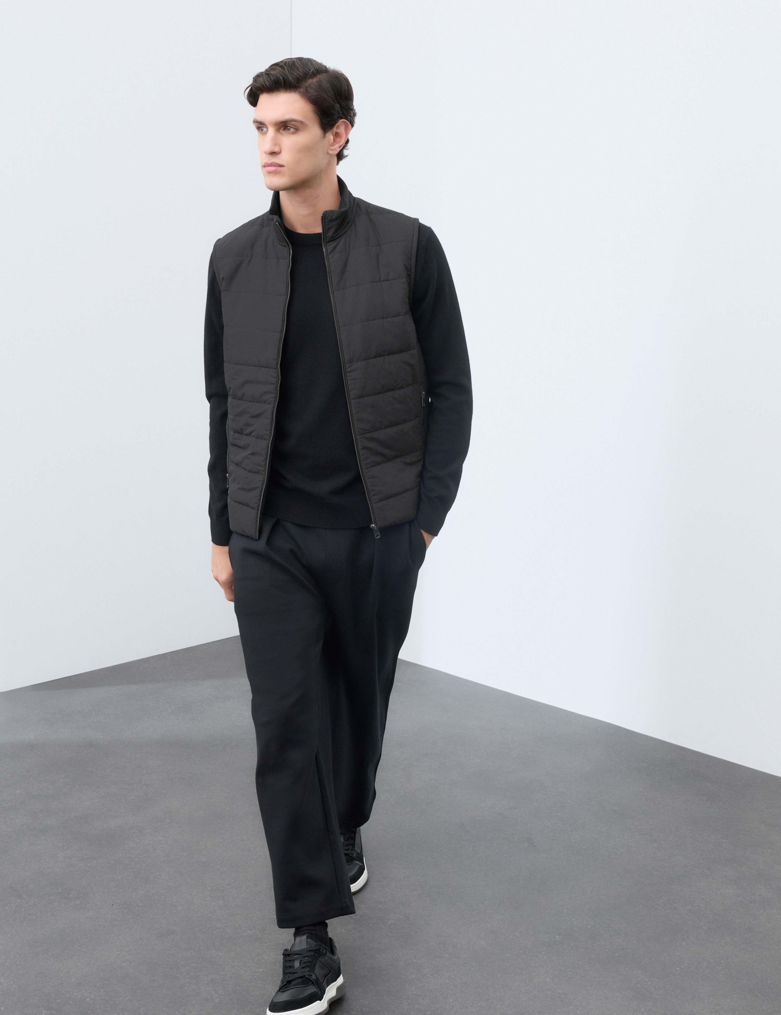 Regular Fit Cotton Rich Hybrid Gilet 4 of 6
