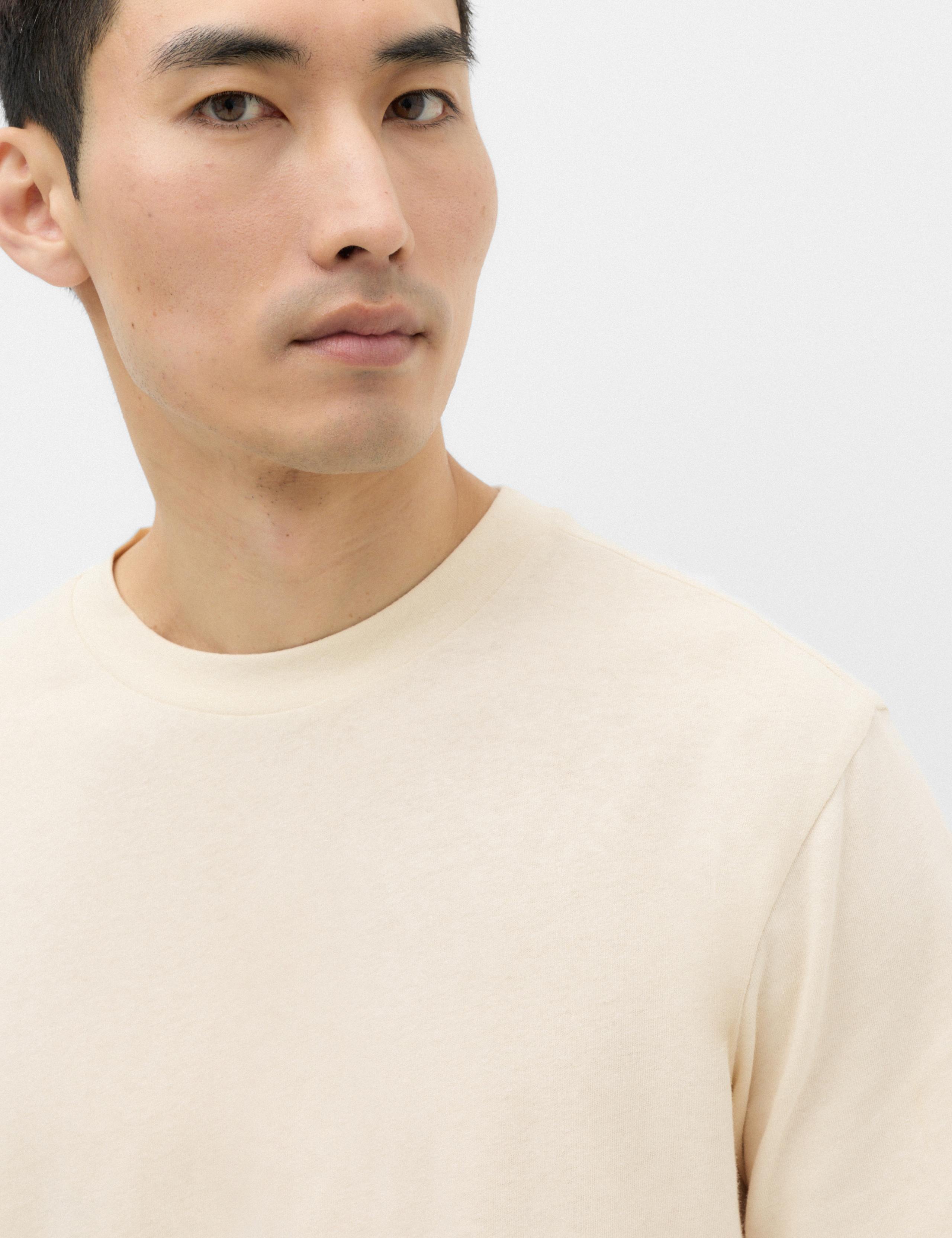 Relaxed Fit Linen T-Shirt 3 of 5