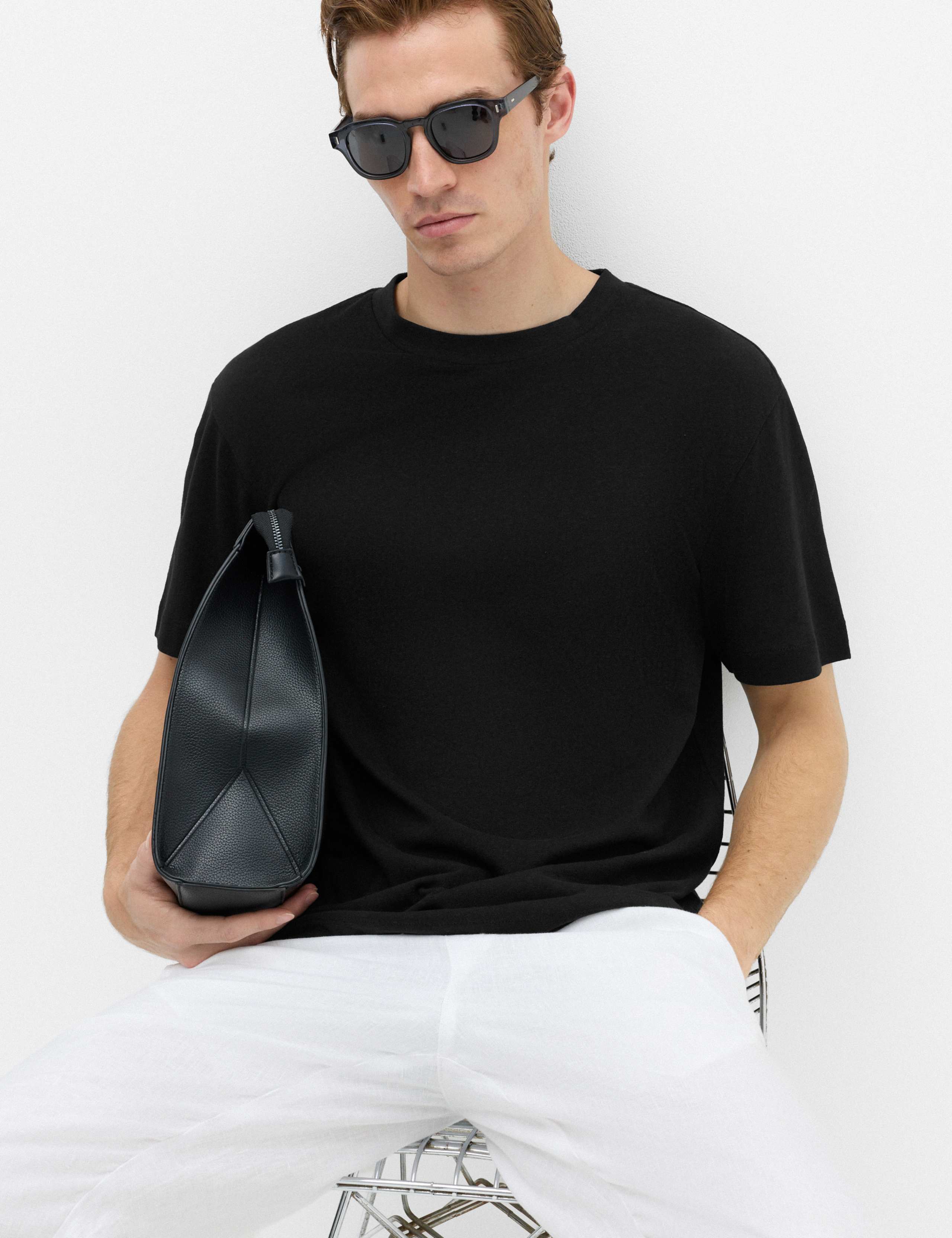 Relaxed Fit Linen T-Shirt 1 of 5