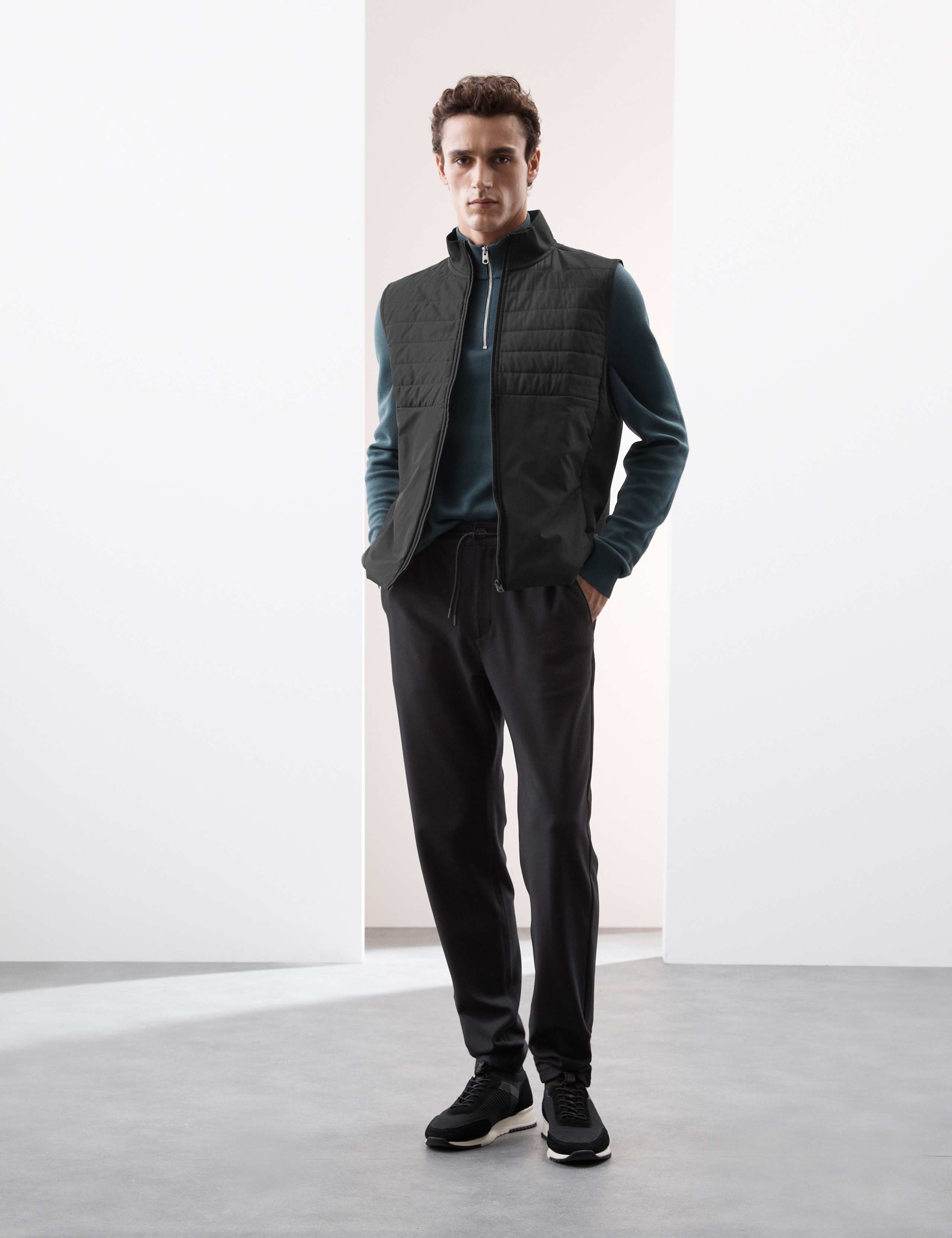 Funnel Neck Quilted Gilet 3 of 7