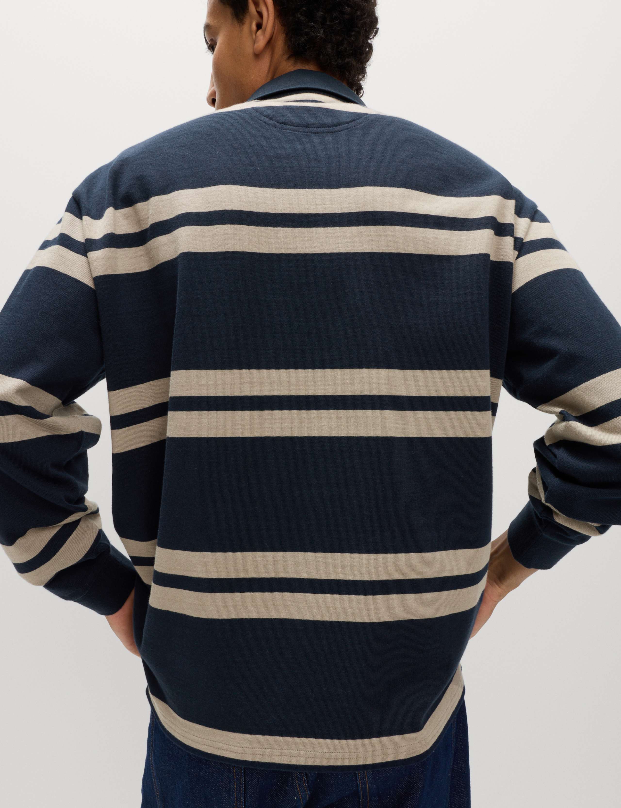 Tram Stripe Modern Rugby 4 of 6