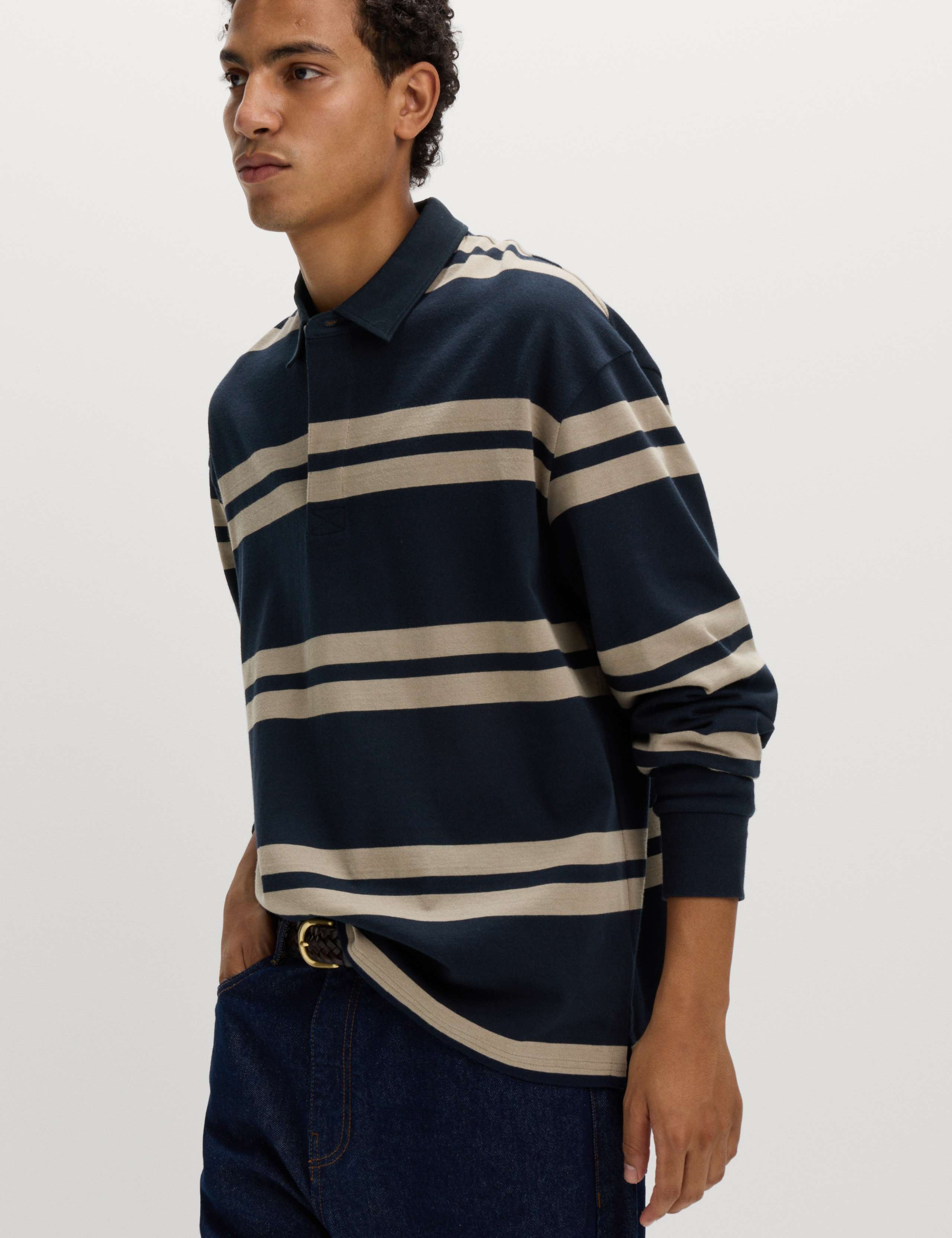 Tram Stripe Modern Rugby 6 of 6