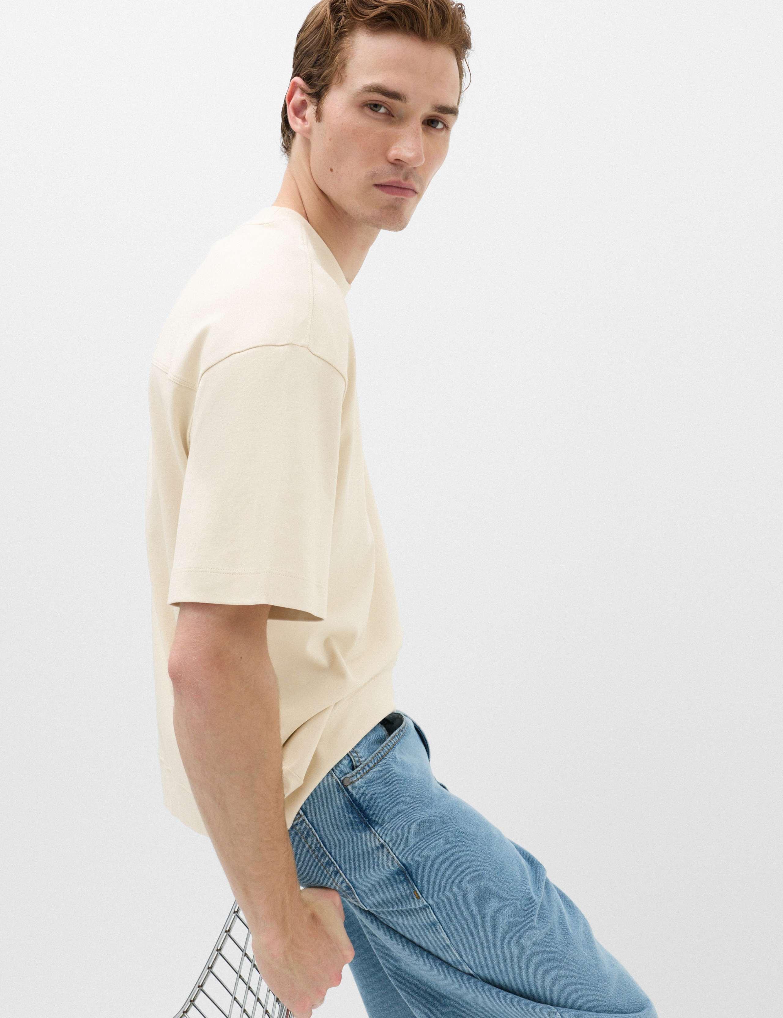 Relaxed Fit Heavy Weight Crew Neck T-Shirt 6 of 6