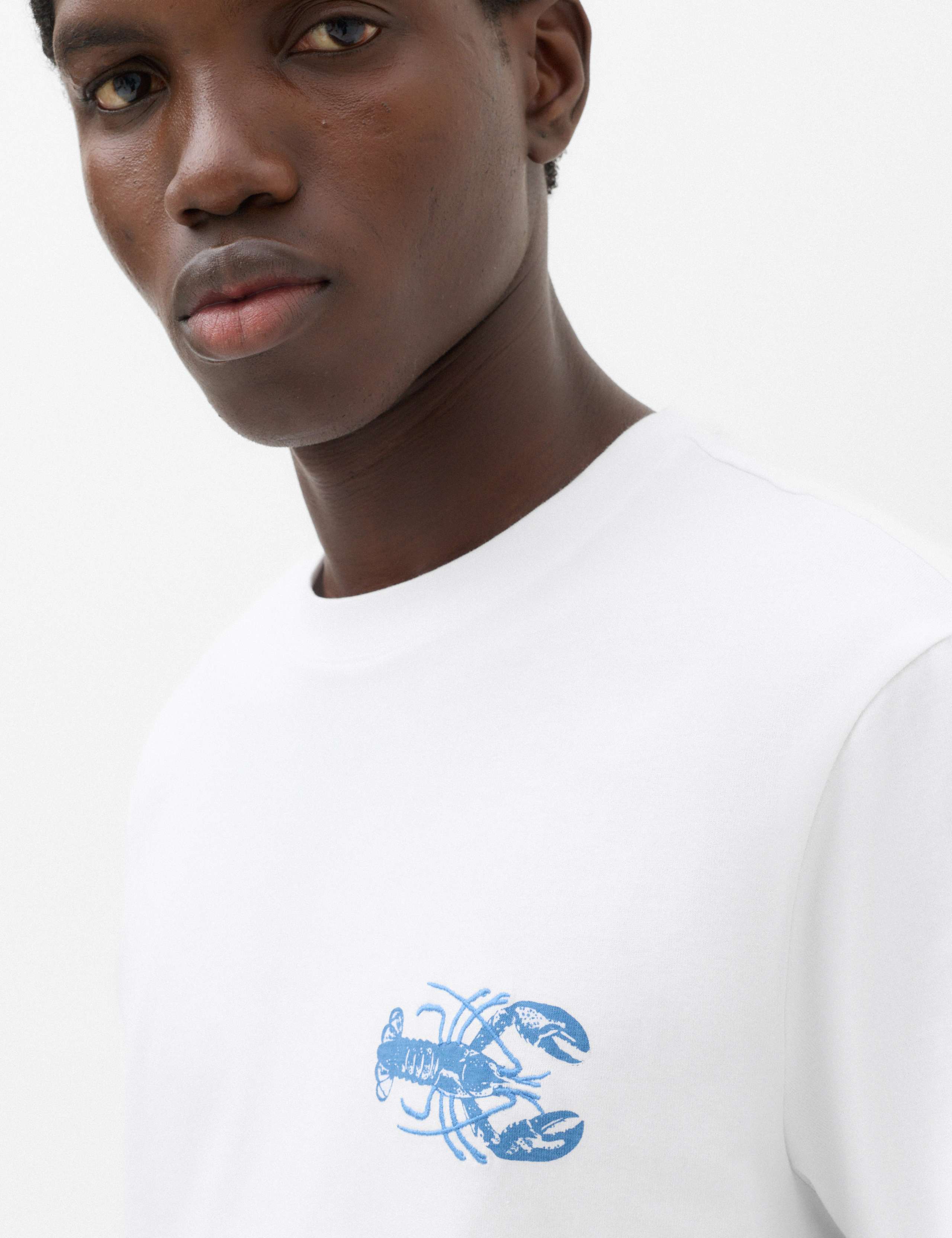 Pure Cotton Graphic T-Shirt 4 of 7