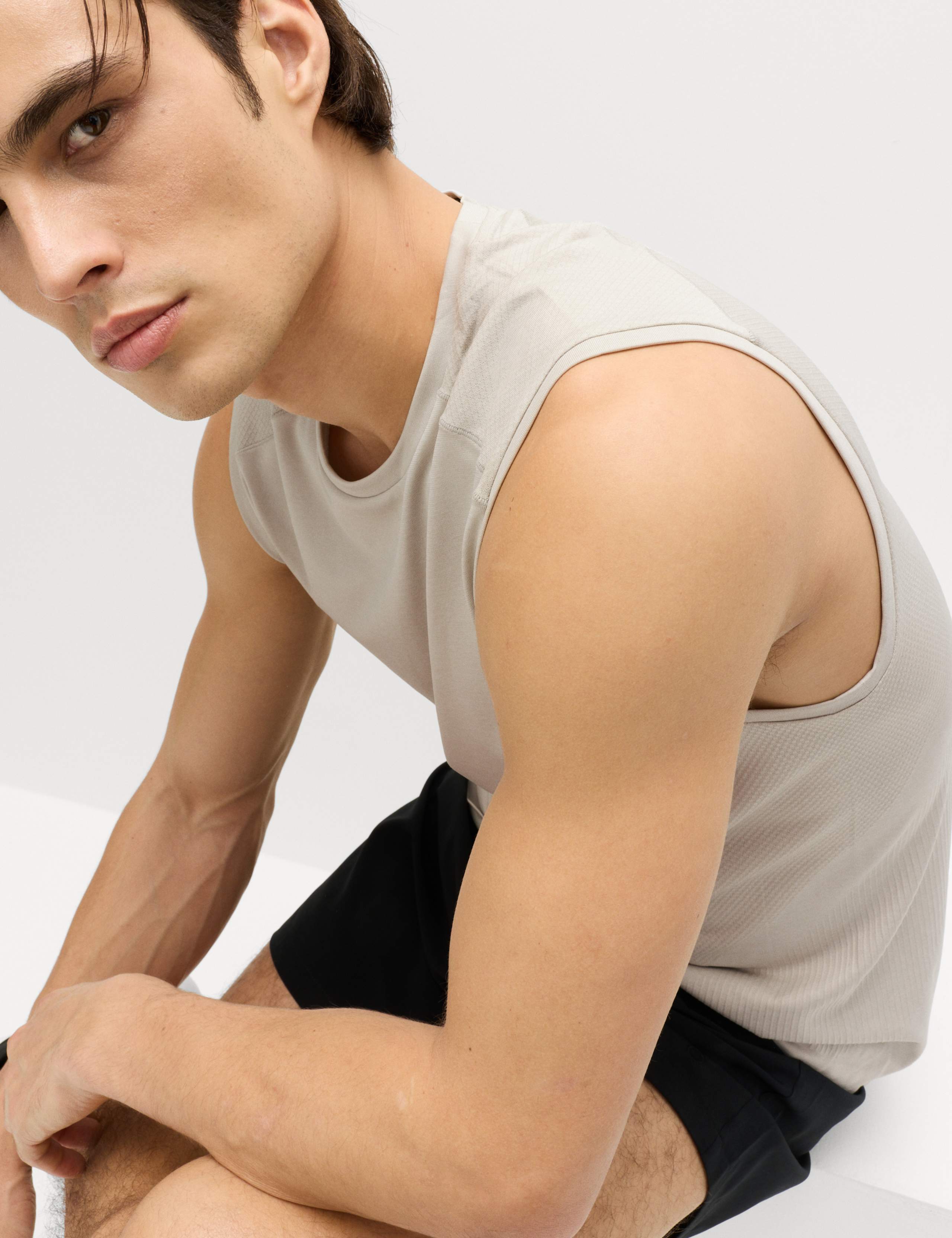 Seam Free Tank Top 4 of 6