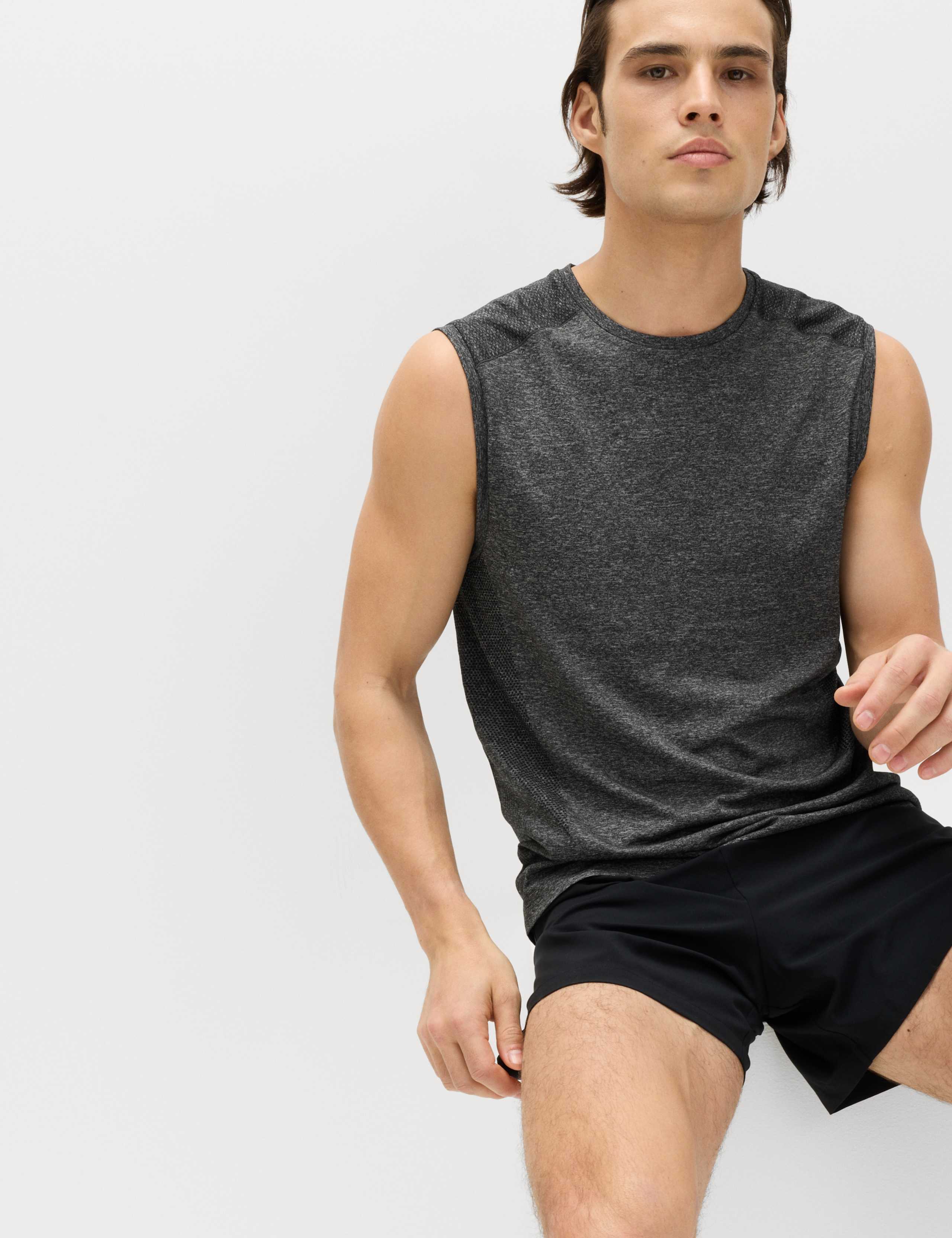 Seam Free Tank Top 3 of 6