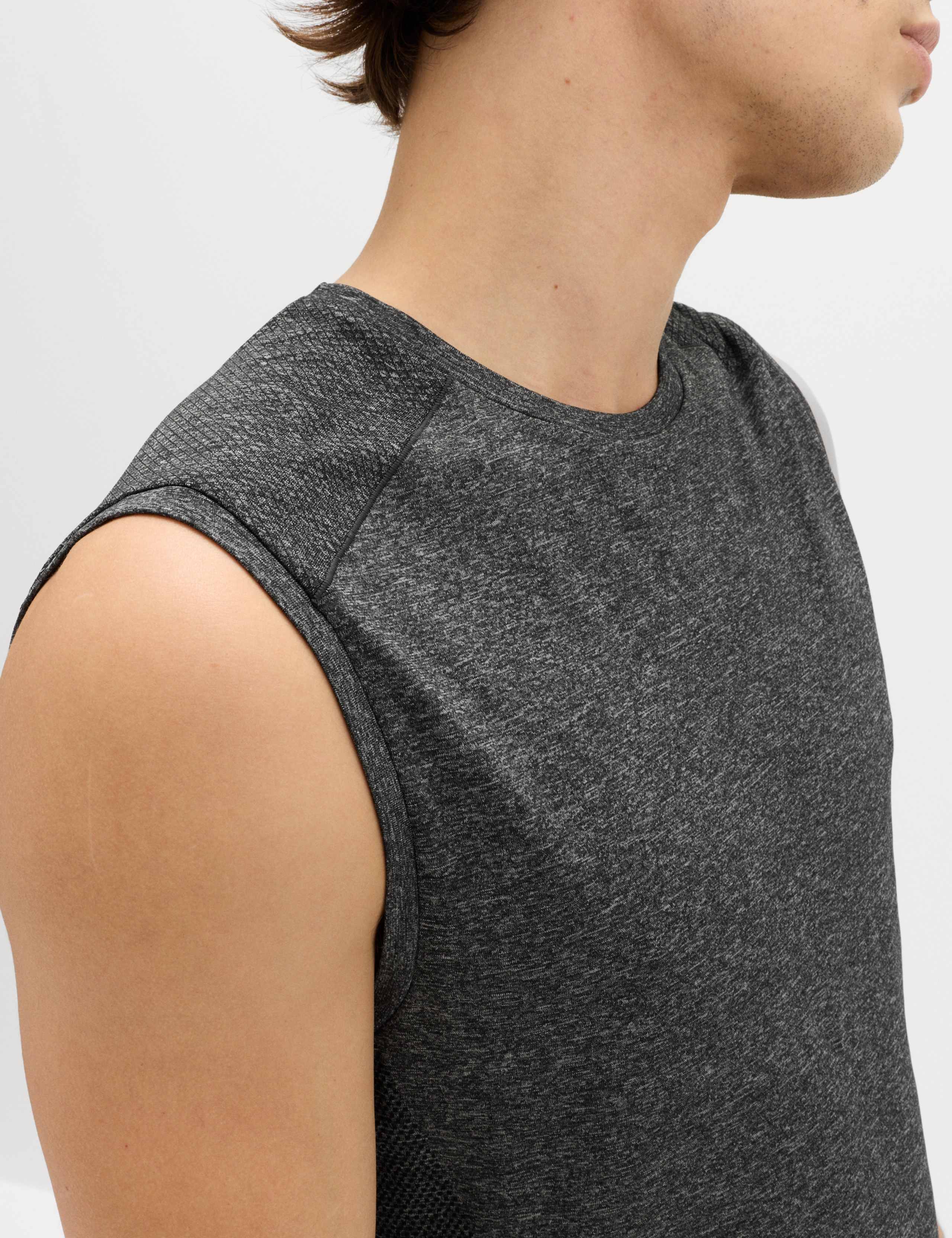 Seam Free Tank Top 4 of 6