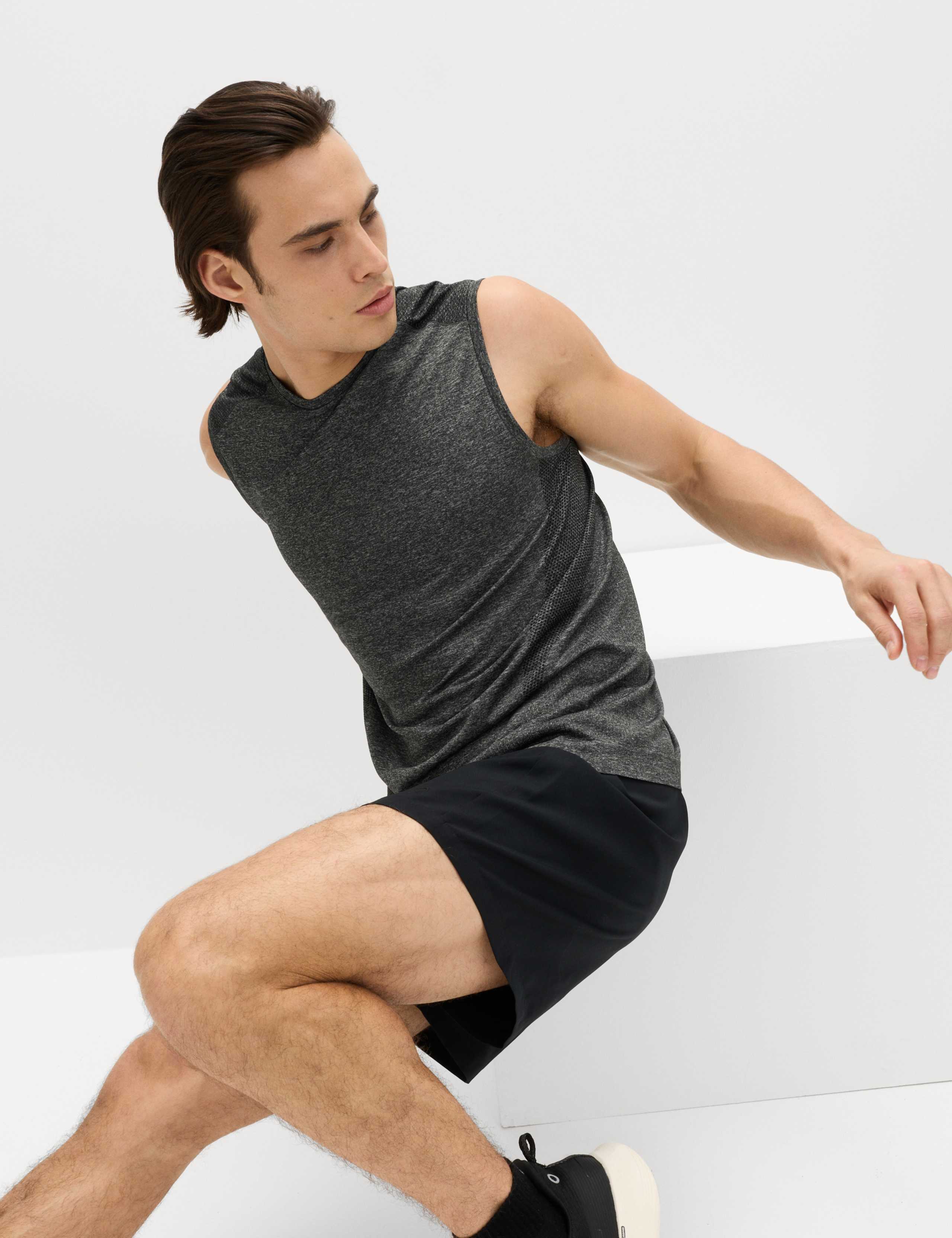 Seam Free Tank Top 5 of 6