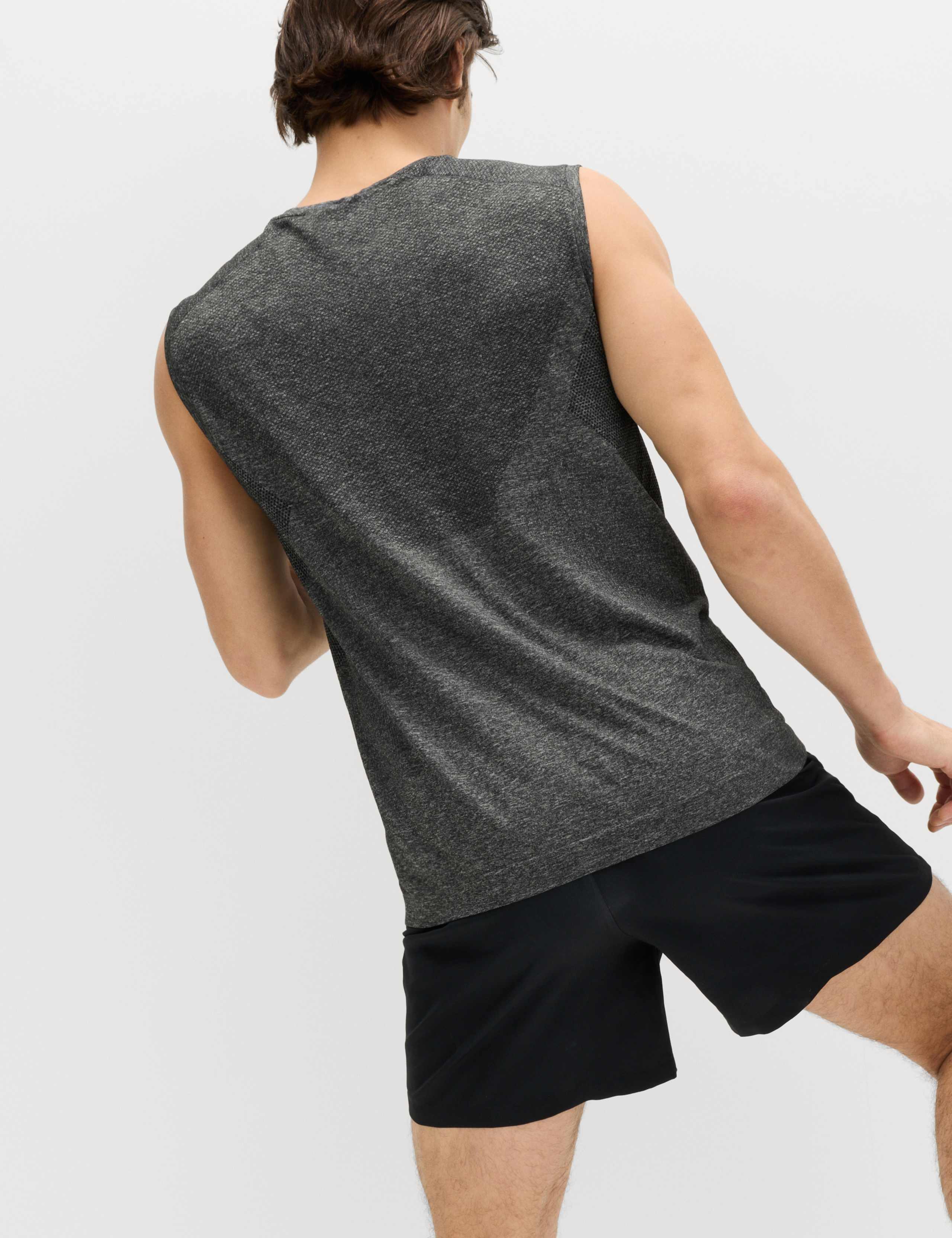 Seam Free Tank Top 6 of 6
