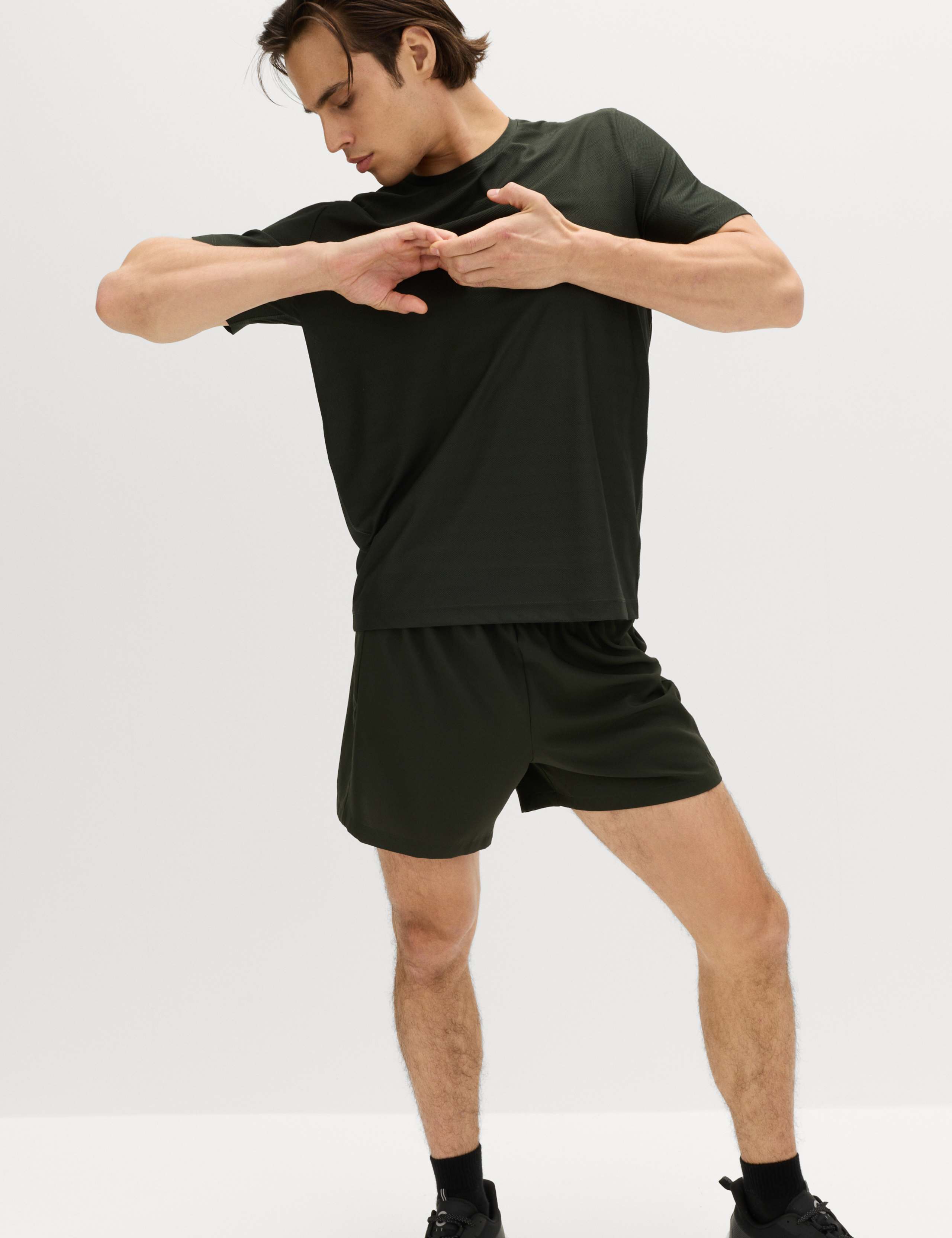 Activewear Jacquard Mesh Stripe T-Shirt 4 of 5