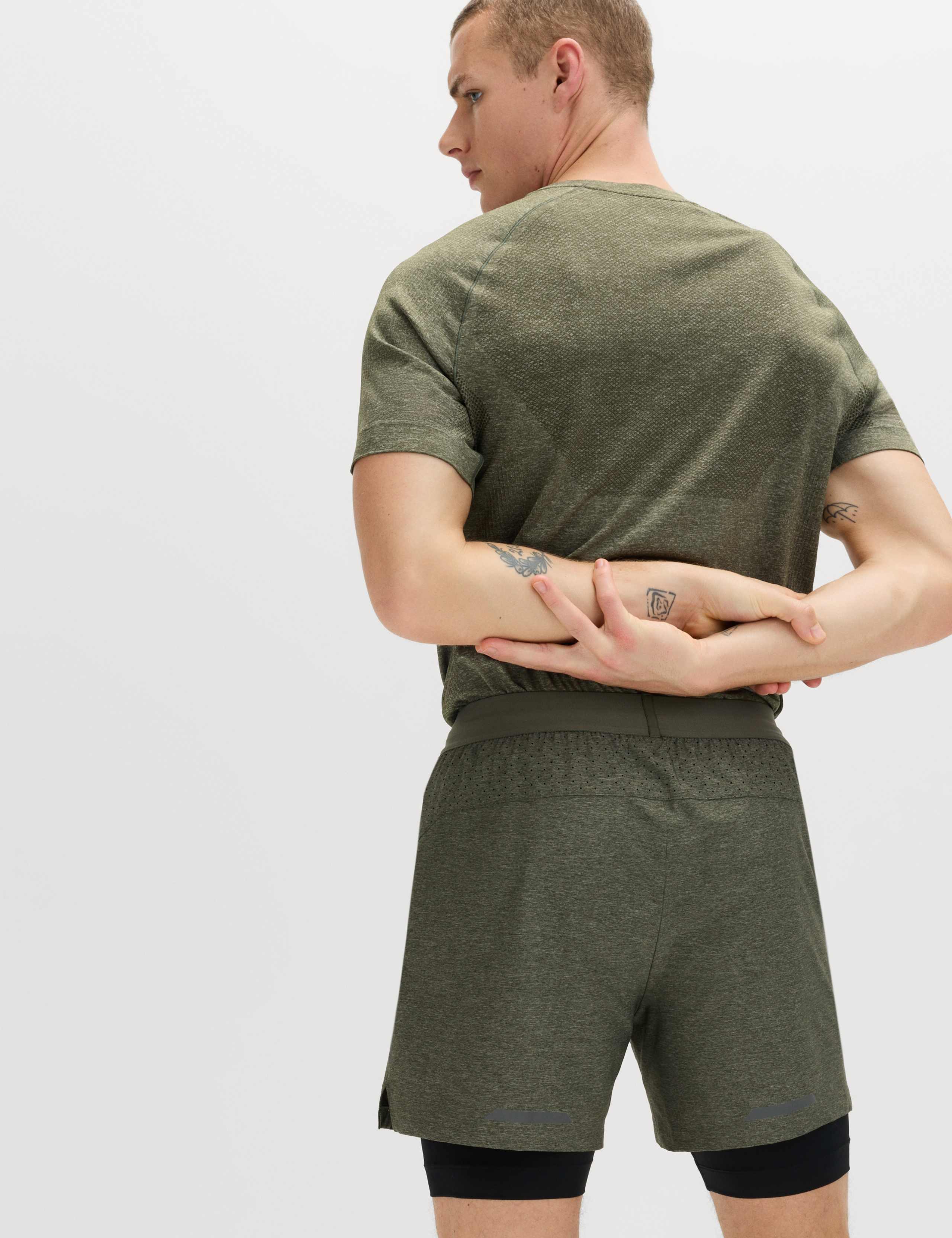 Double Layered 5 inch Sports Shorts 5 of 7