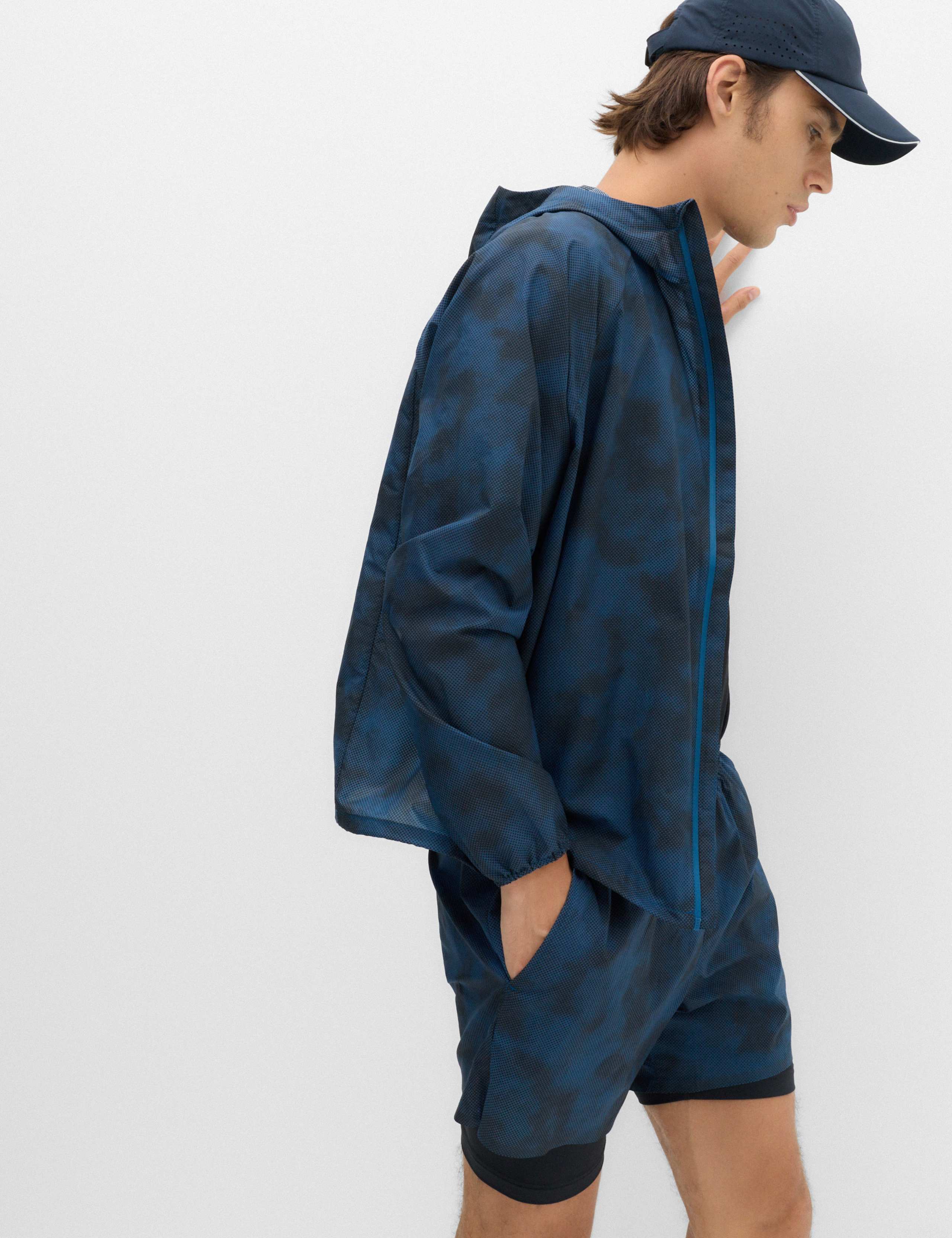 Lightweight Printed Shell Jacket 4 of 8