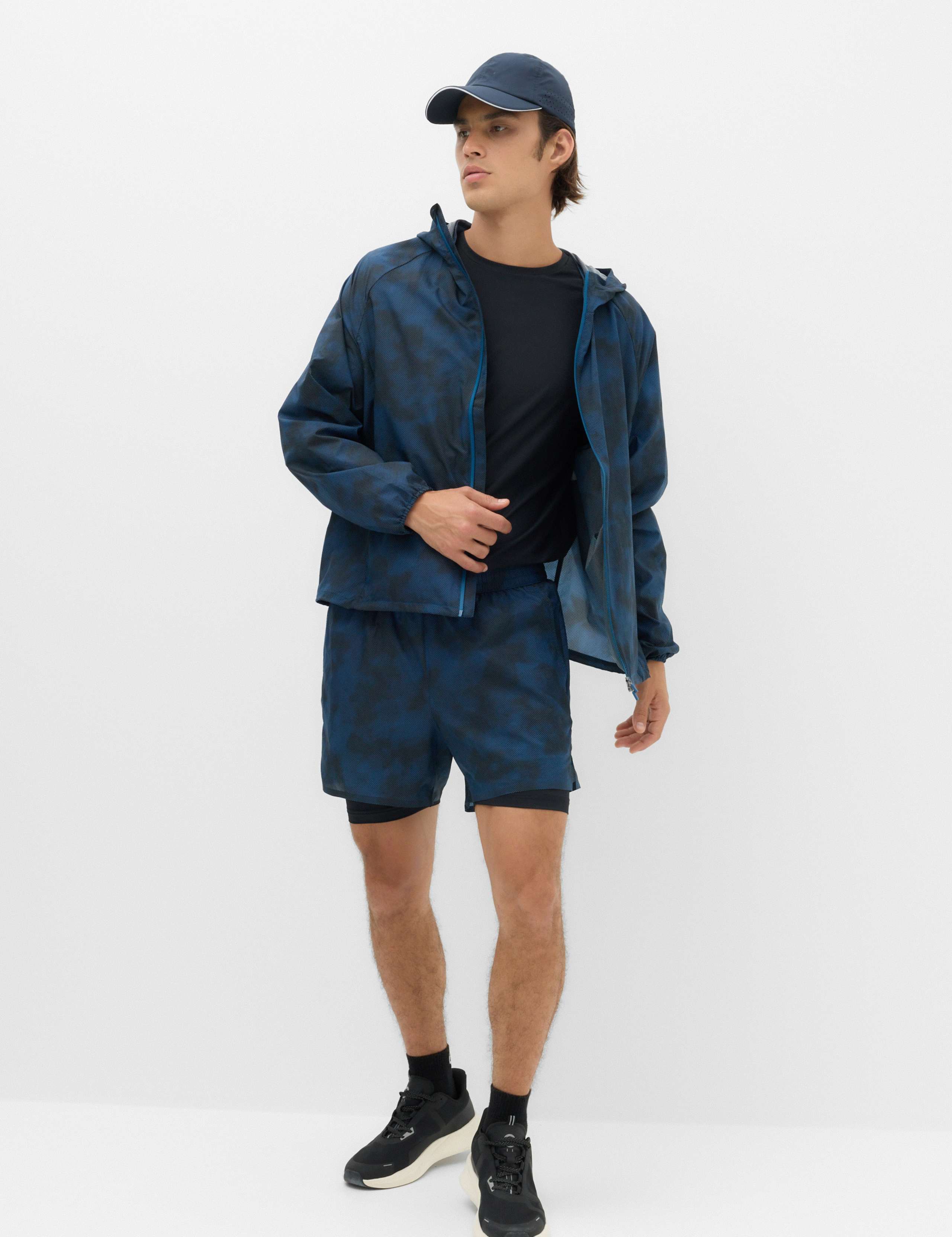 Lightweight Printed Shell Jacket 6 of 8