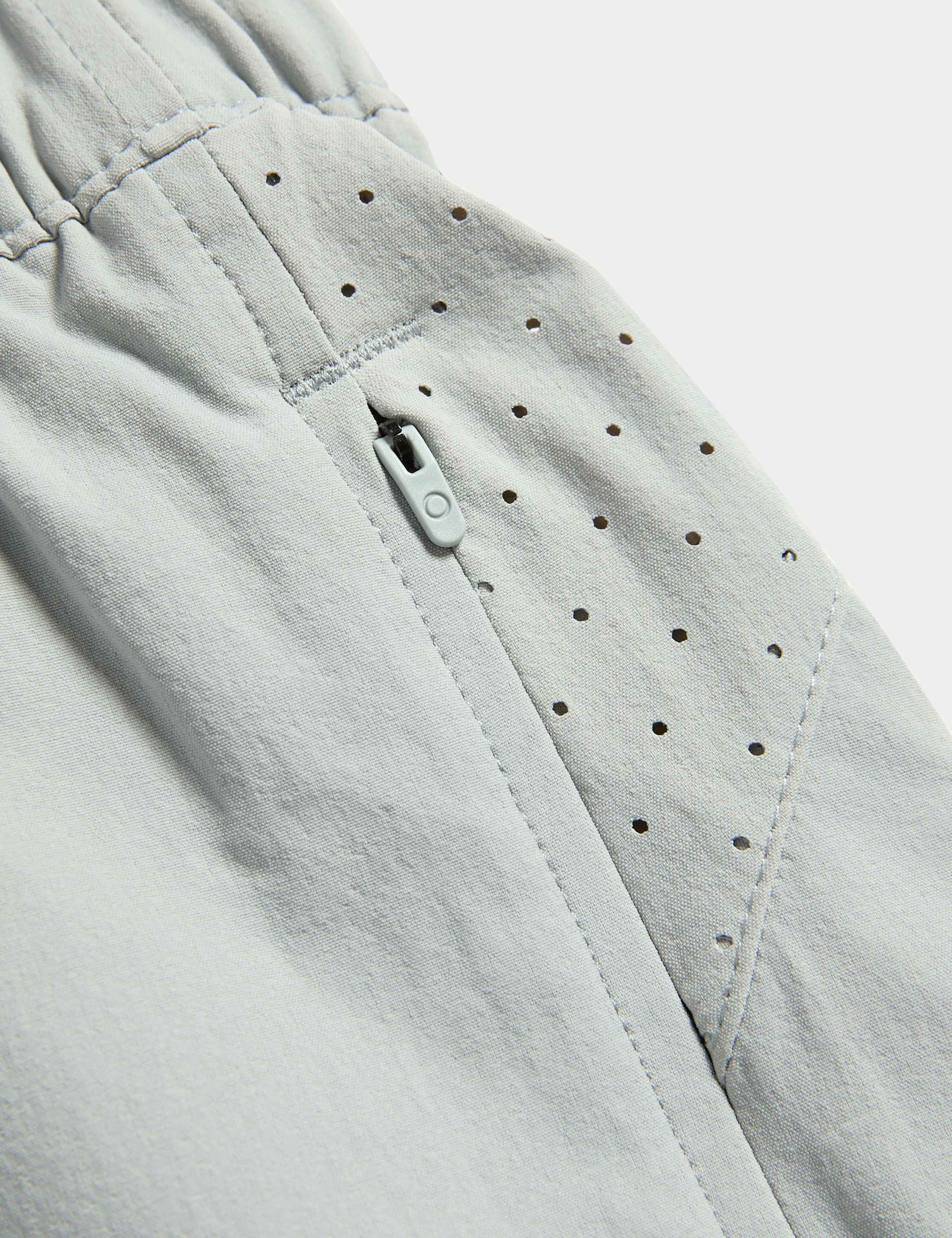 Regular Fit 7 Inch Stretch Sports Shorts 7 of 7