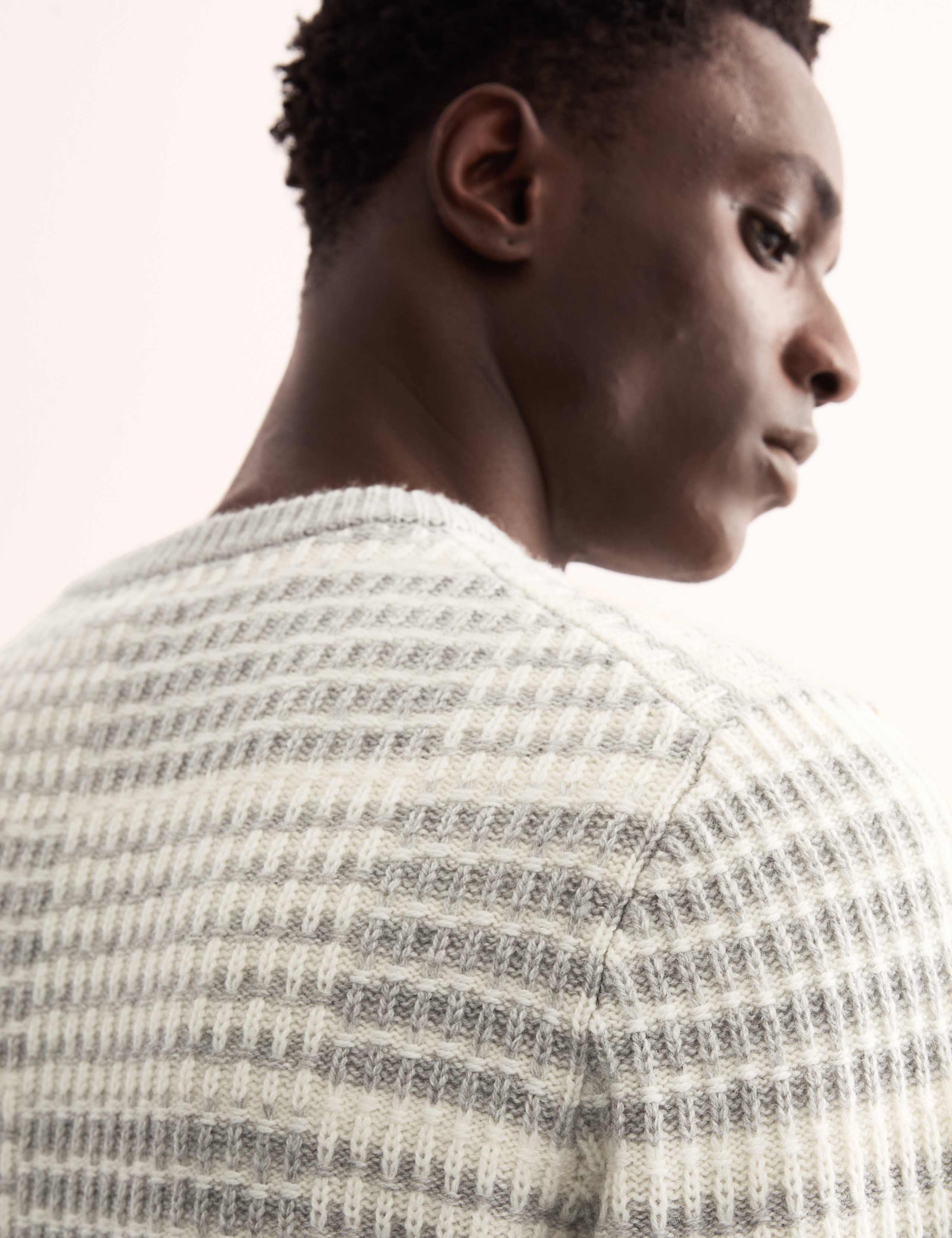 Merino Wool Rich Crew Neck Jumper with Cashmere 3 of 8
