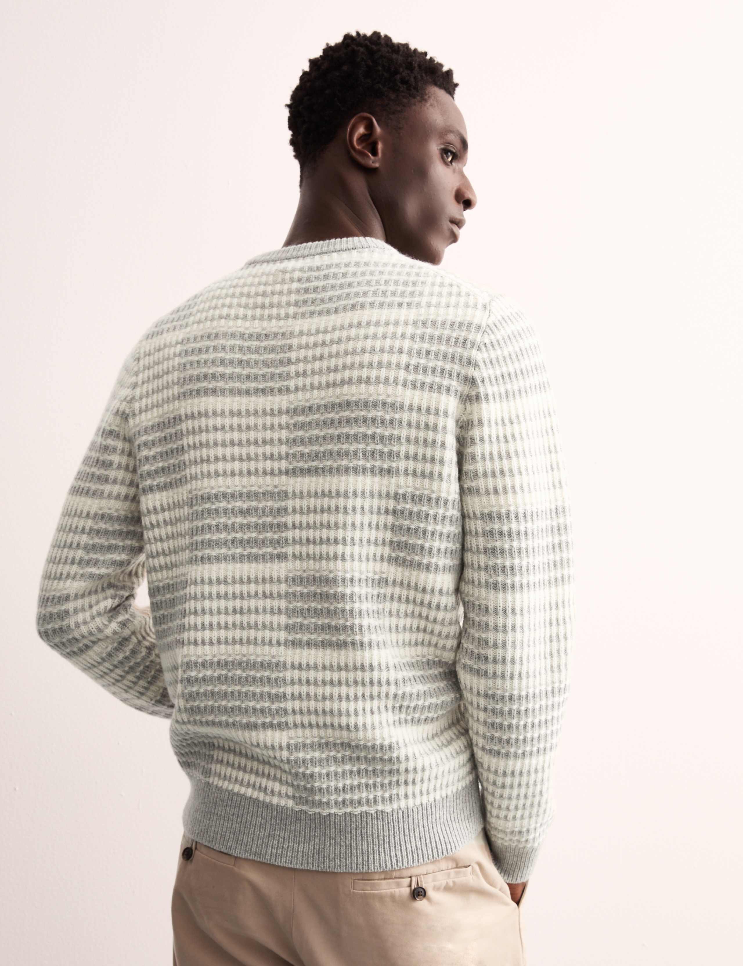Merino Wool Rich Crew Neck Jumper with Cashmere 7 of 8