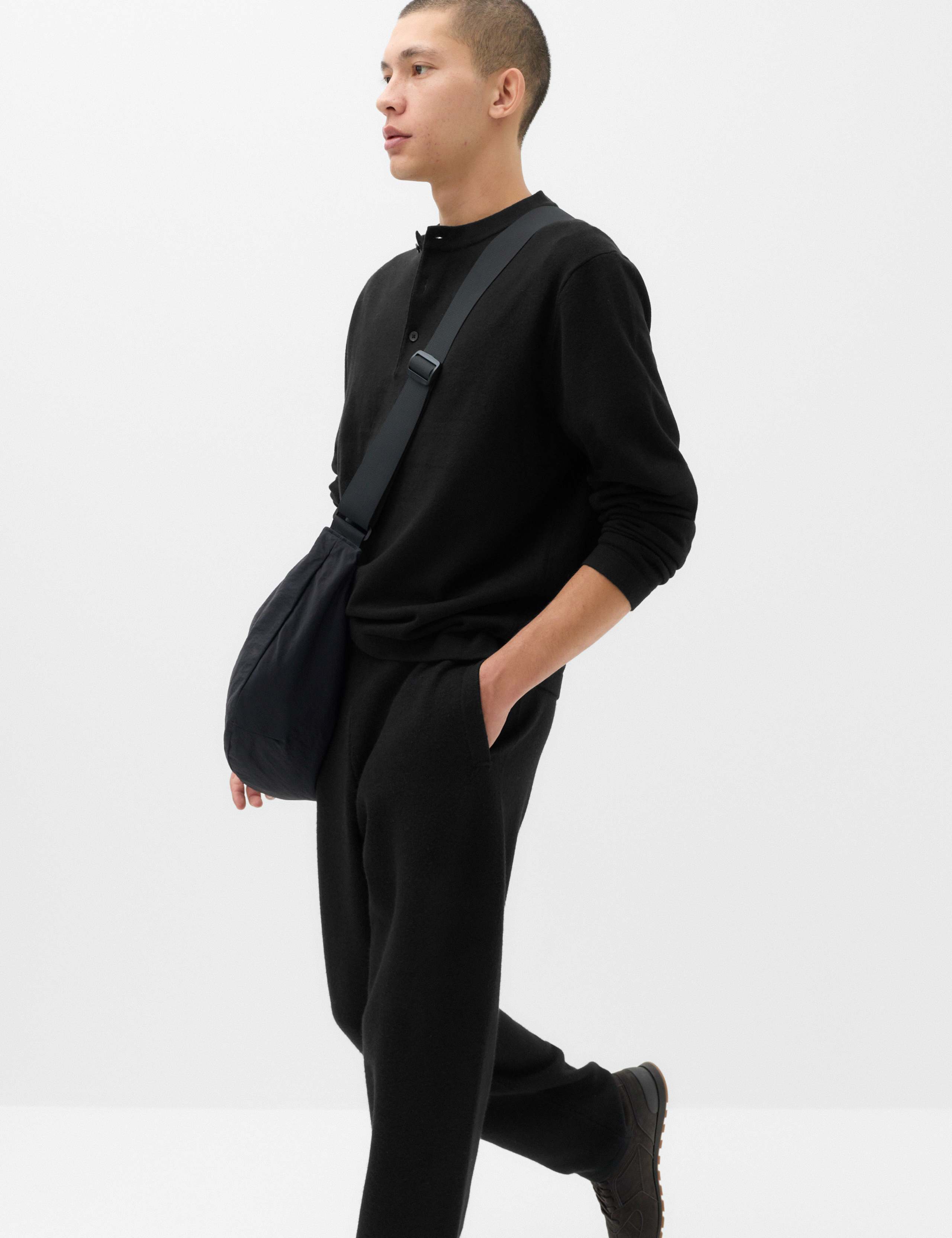 Air-Yarn Relaxed Henley Jumper 5 of 5