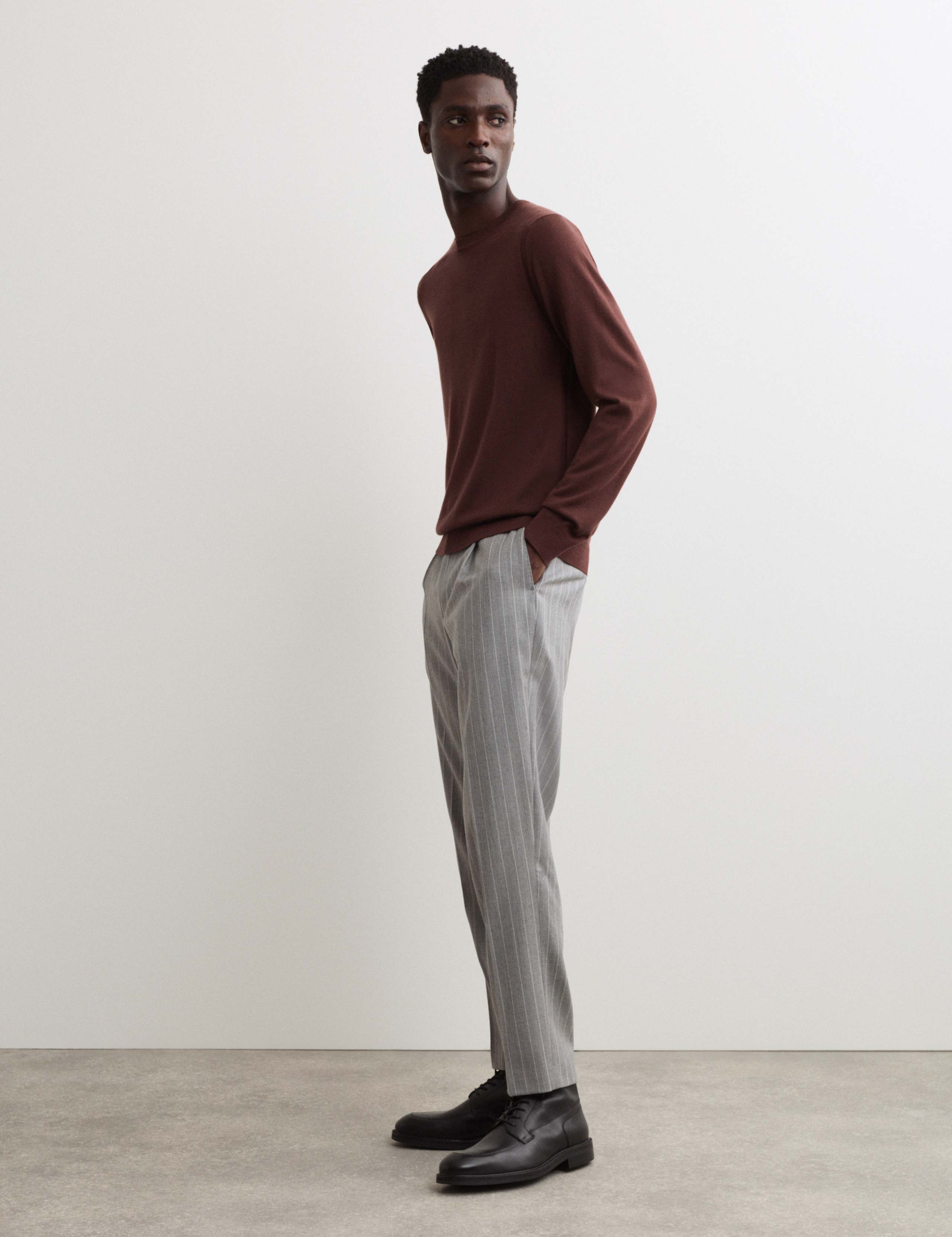 Extra Fine Merino Wool Crew Neck Jumper with Silk 6 of 7